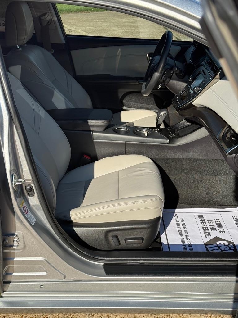 Toyota Avalon XLE Premium (Natl) 2018