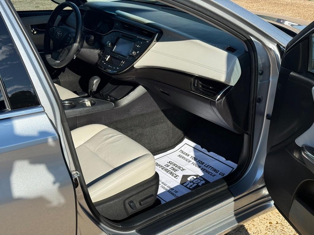 Toyota Avalon XLE Premium (Natl) 2018