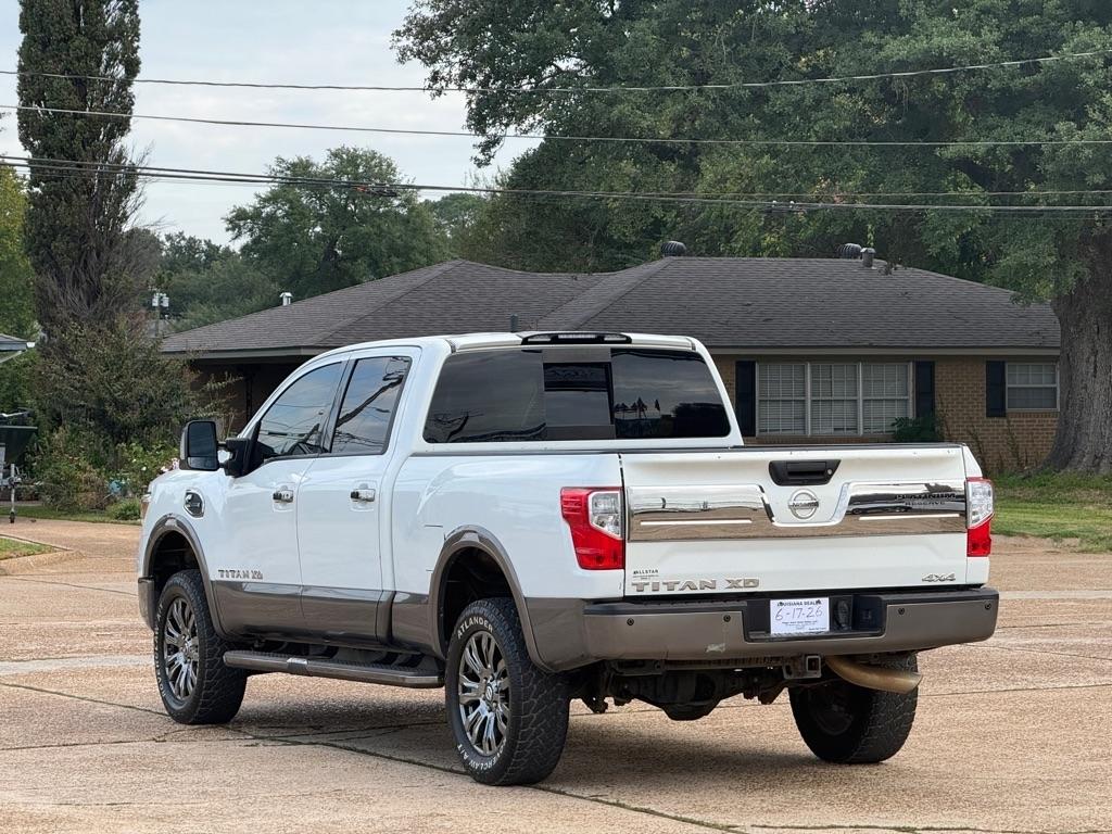 Nissan Titan XD 4x4 Diesel Crew Cab Platinum Reserve 2018