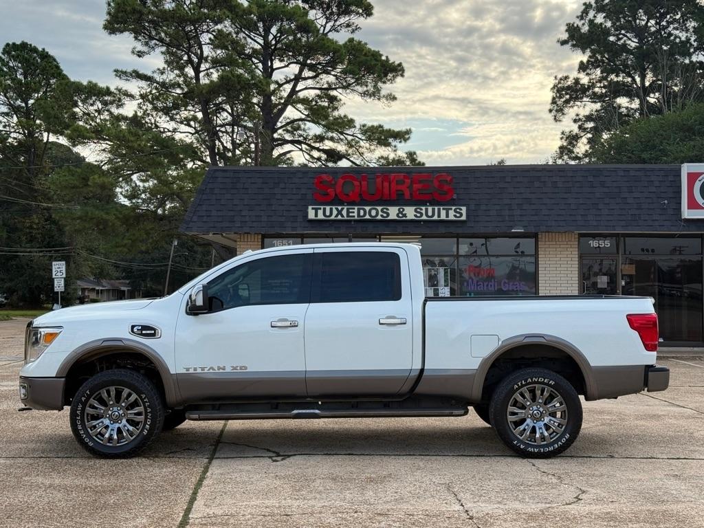 Nissan Titan XD 4x4 Diesel Crew Cab Platinum Reserve 2018