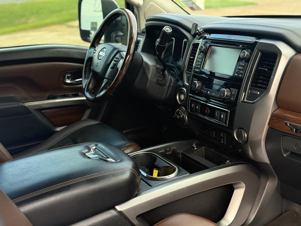 Nissan Titan XD 4x4 Diesel Crew Cab Platinum Reserve 2018