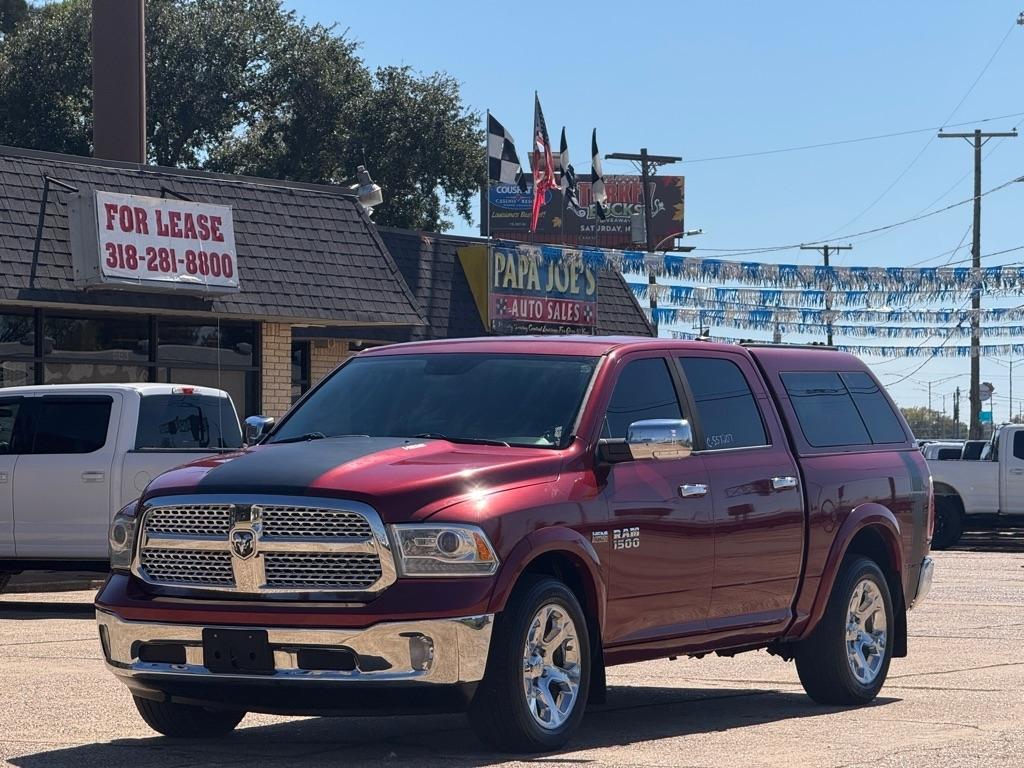 RAM 1500 4WD Crew Cab 140.5" Laramie 2015