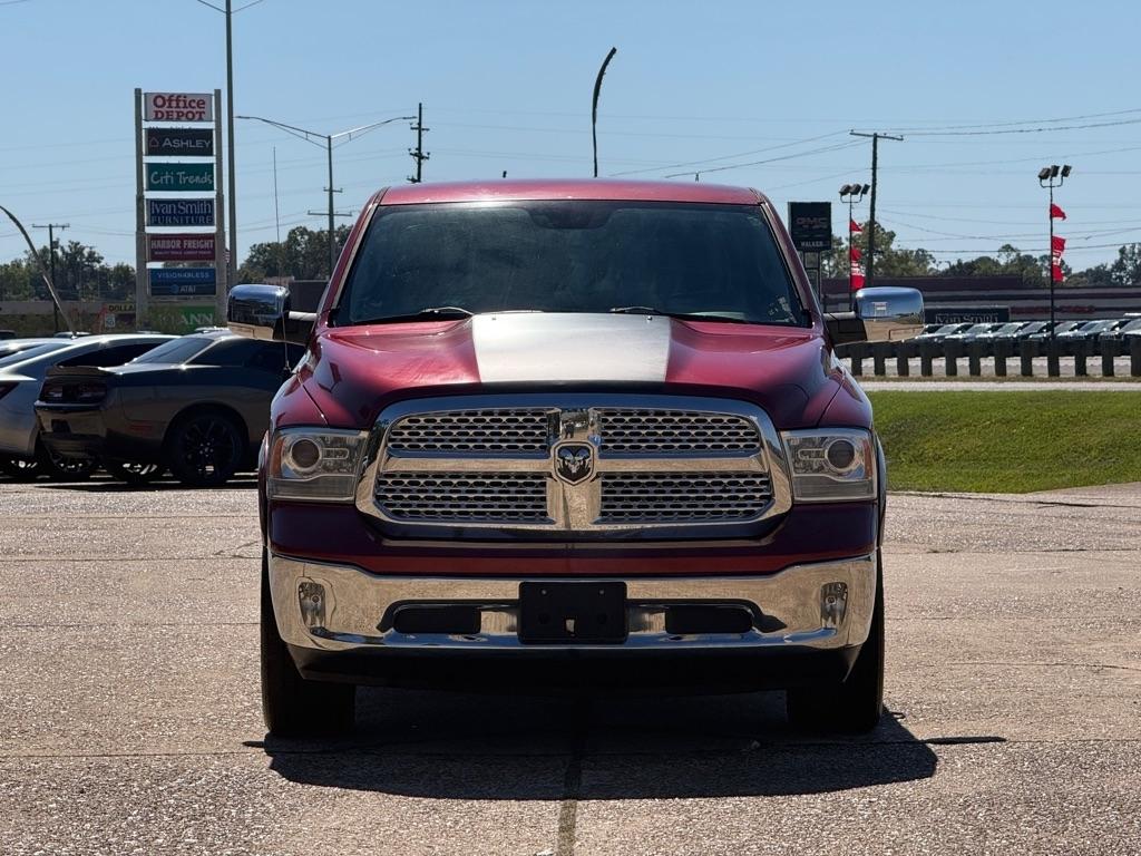 RAM 1500 4WD Crew Cab 140.5" Laramie 2015