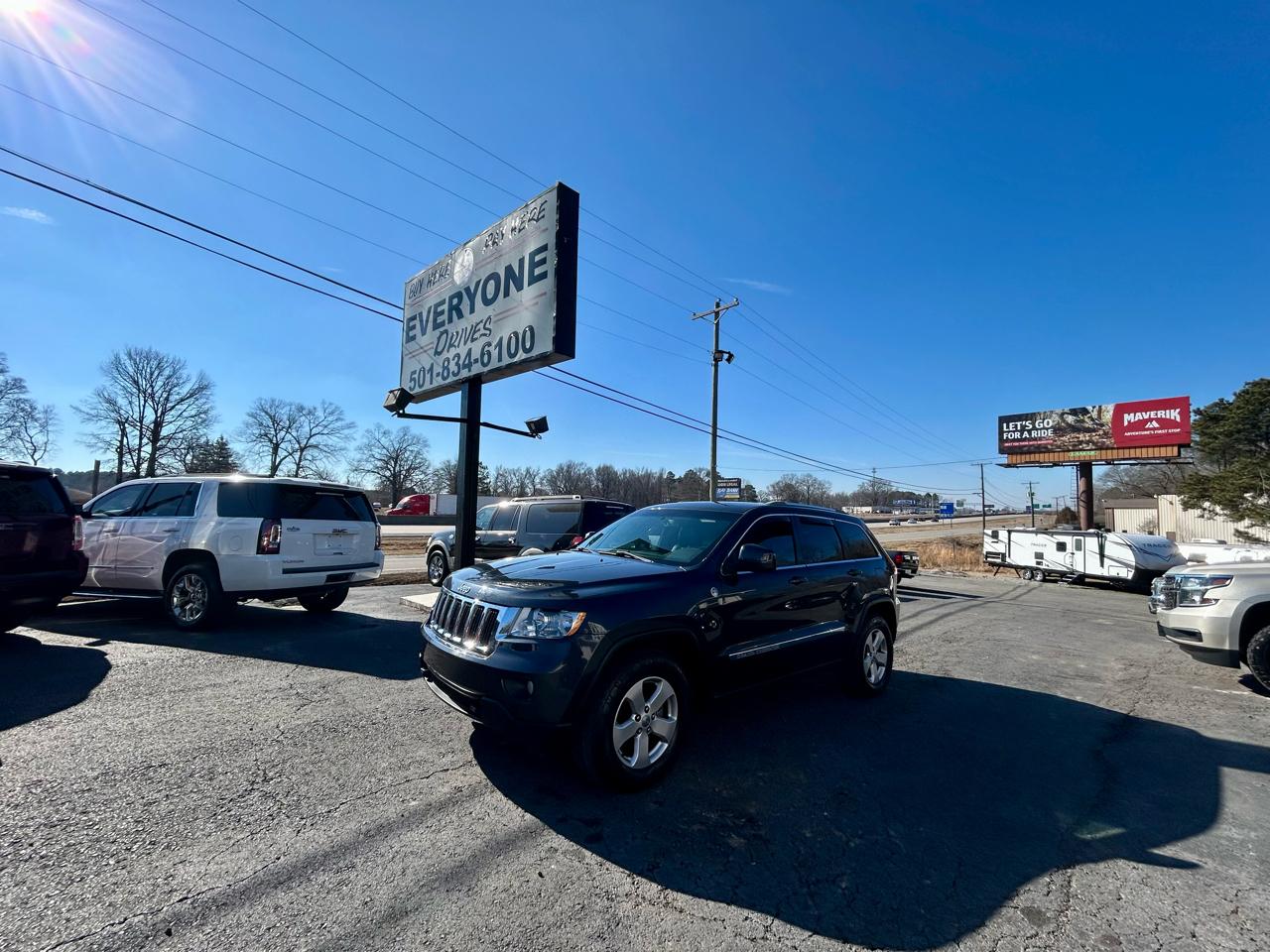 2012 Jeep Grand Cherokee LAREDO