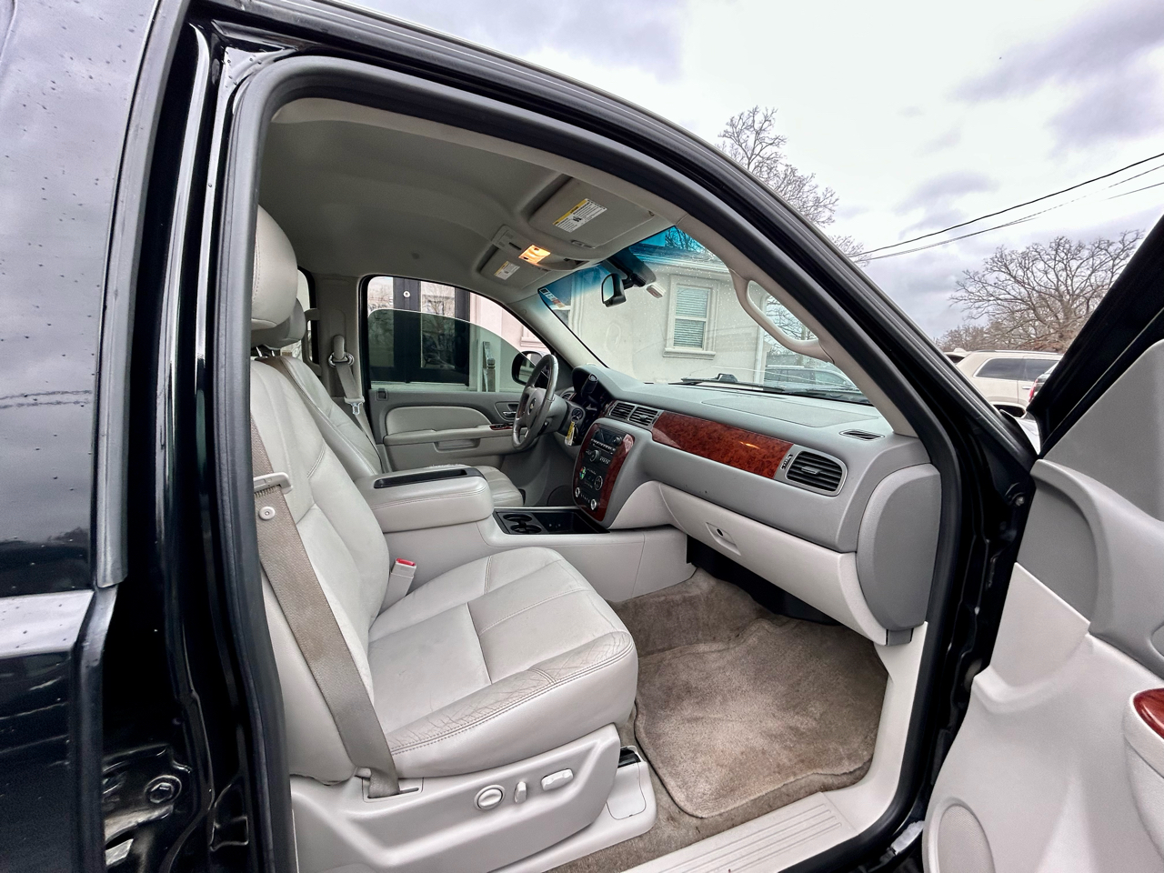 Chevrolet Tahoe  2012
