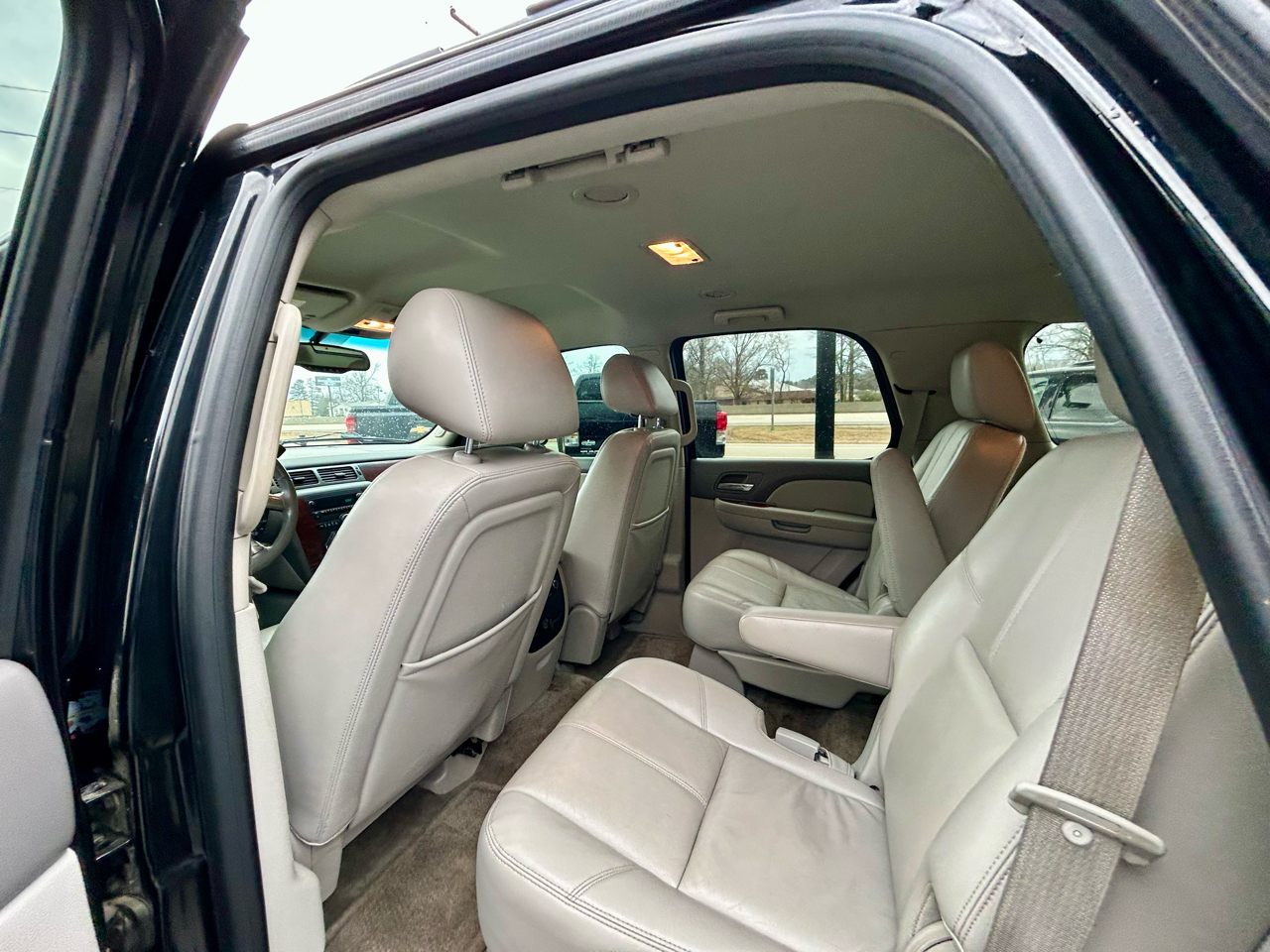 Chevrolet Tahoe  2012