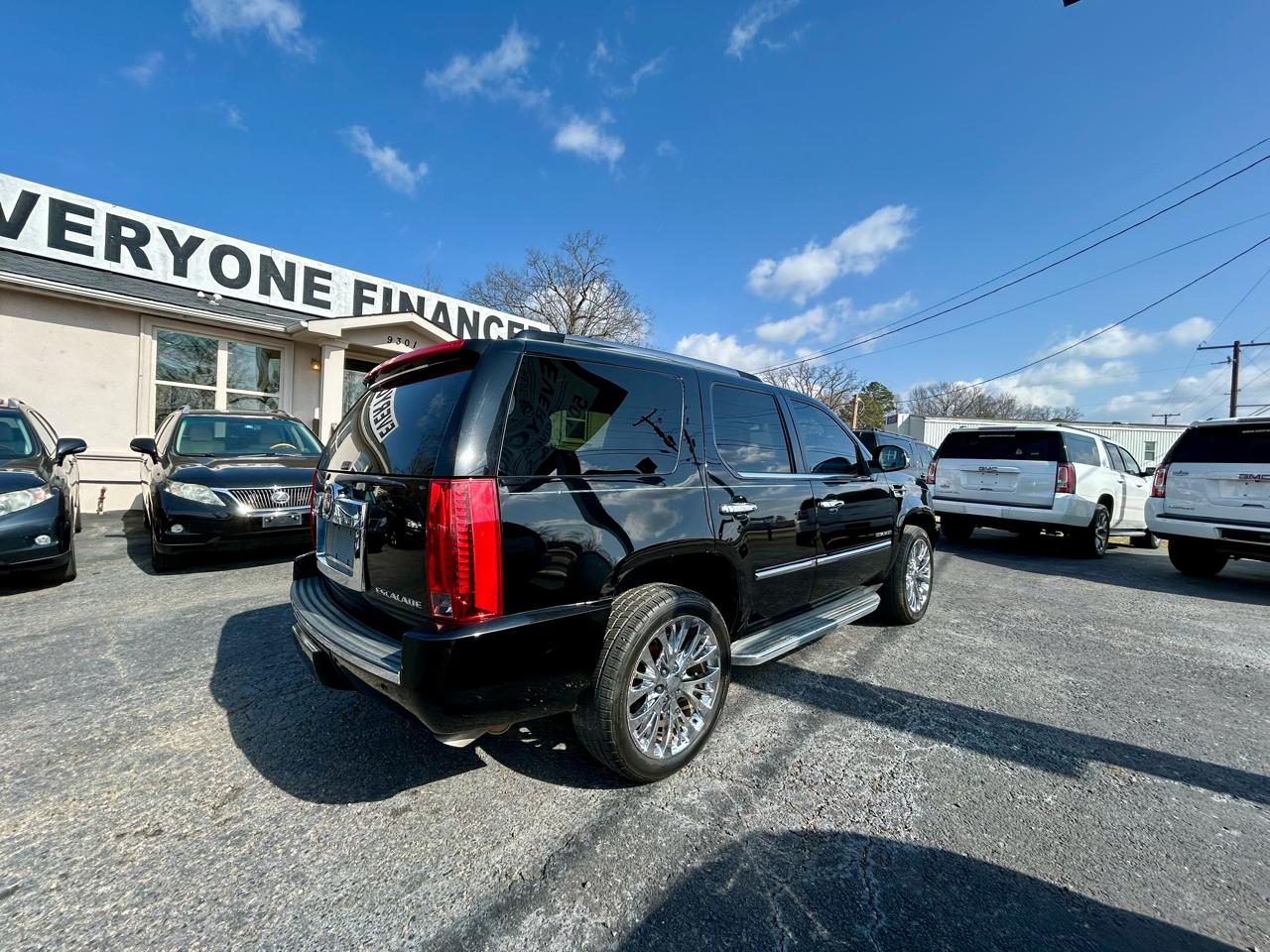 Cadillac Escalade  2013