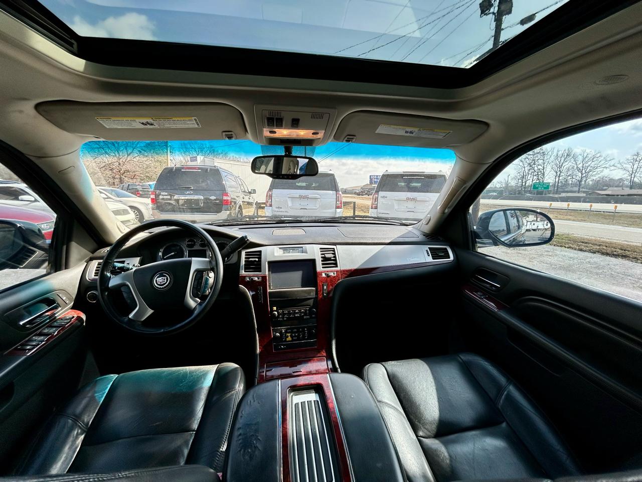 Cadillac Escalade  2013