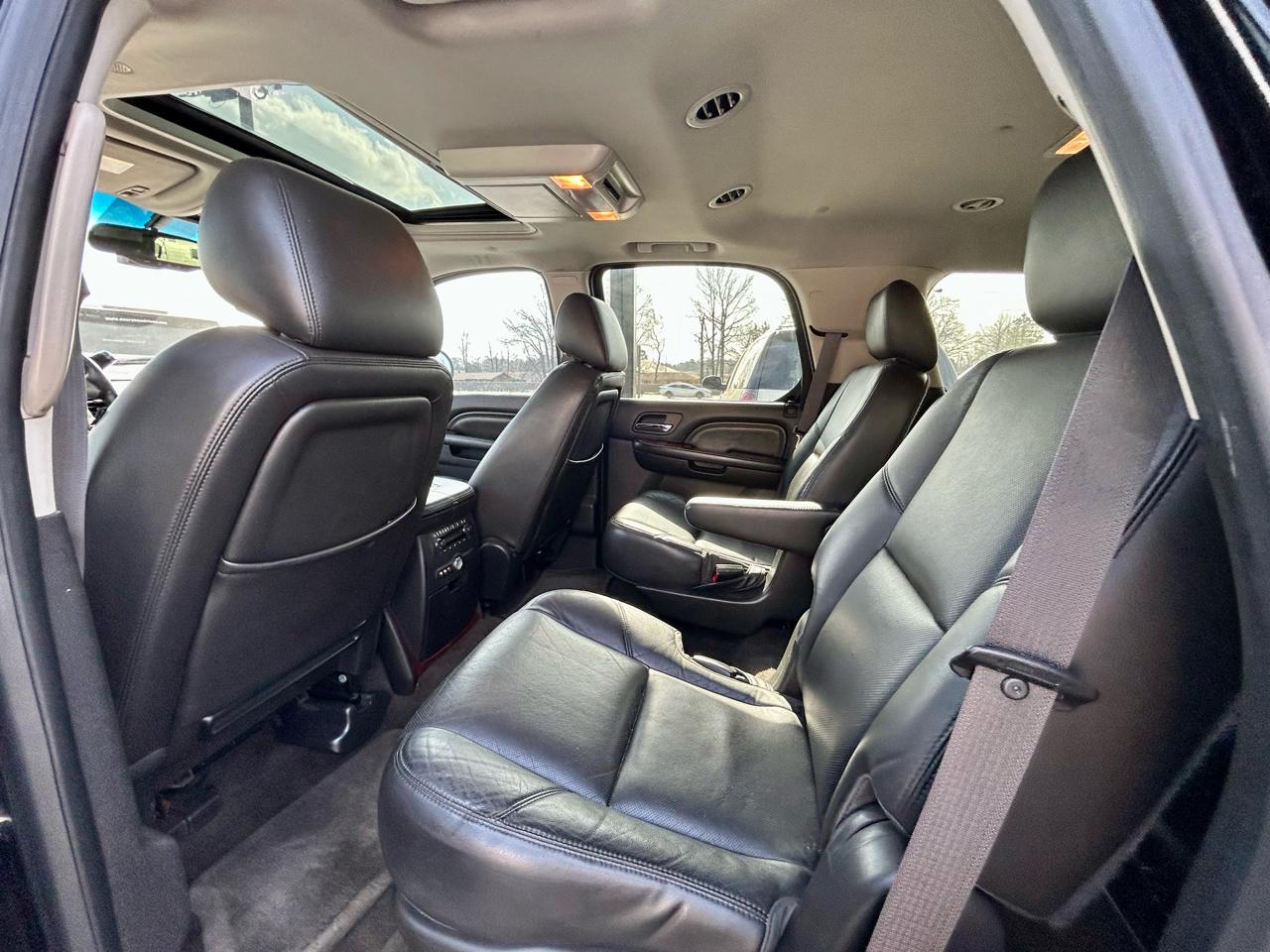 Cadillac Escalade  2013