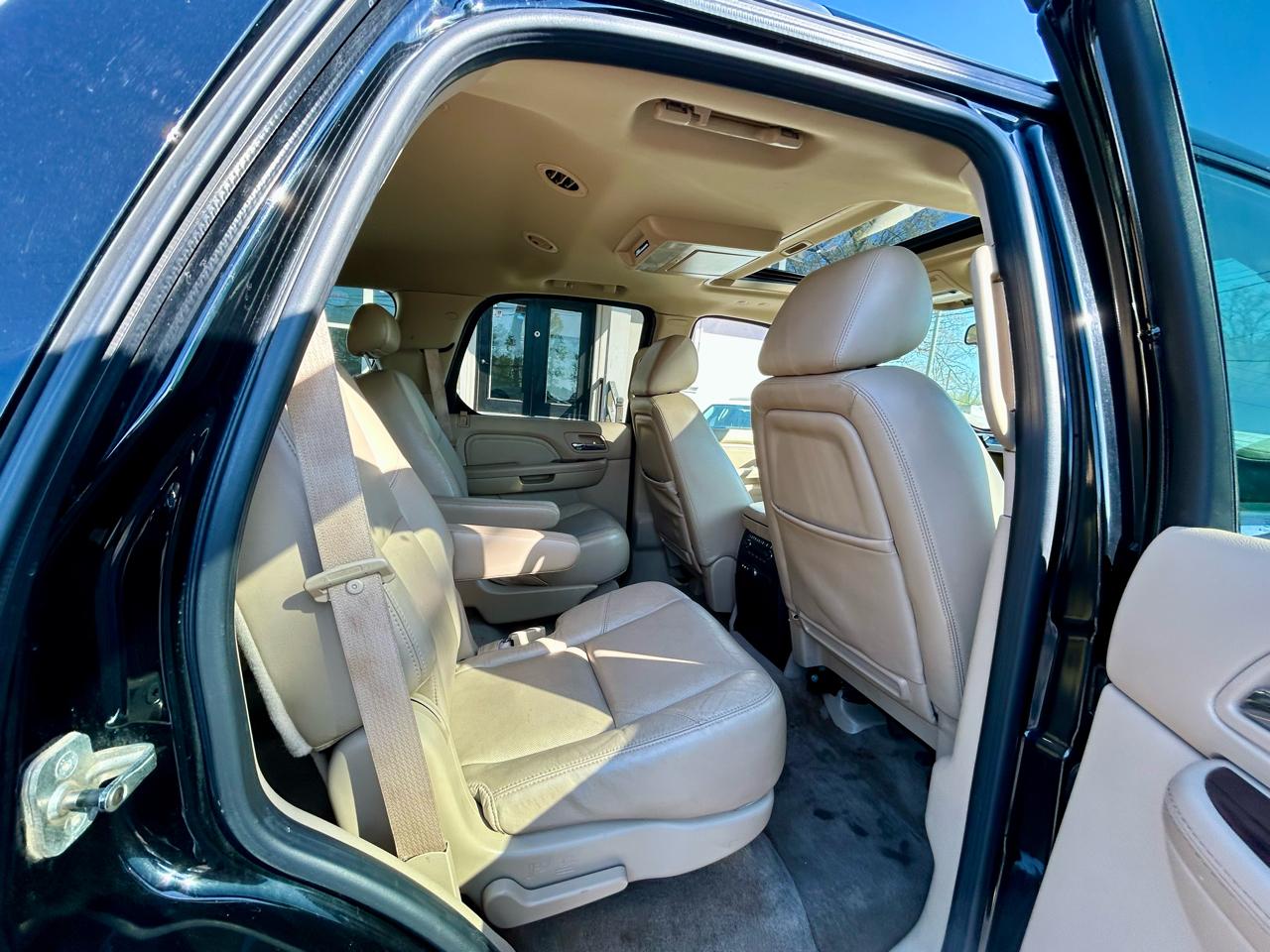 Cadillac Escalade  2010