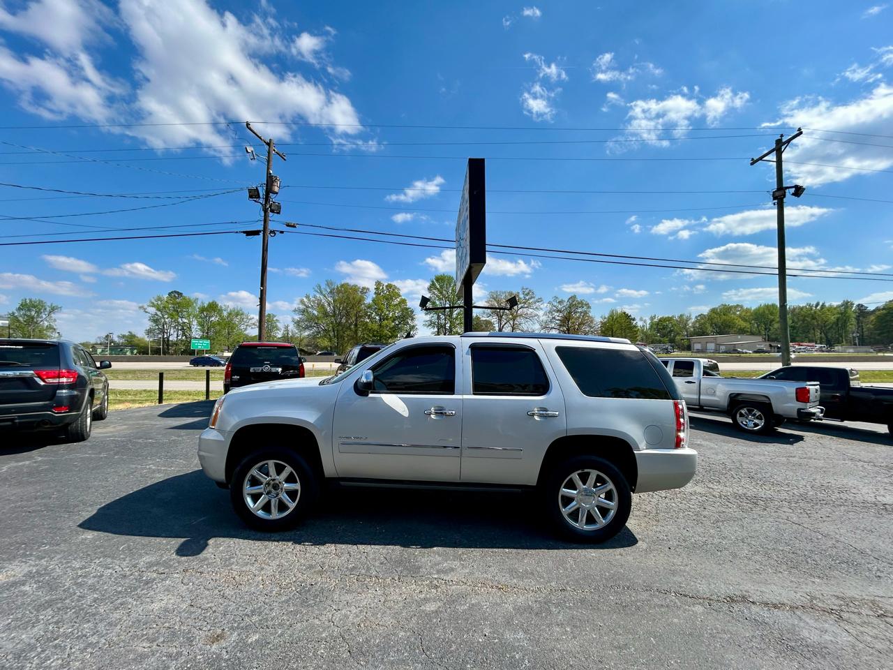 GMC Yukon Denali Denali 2011