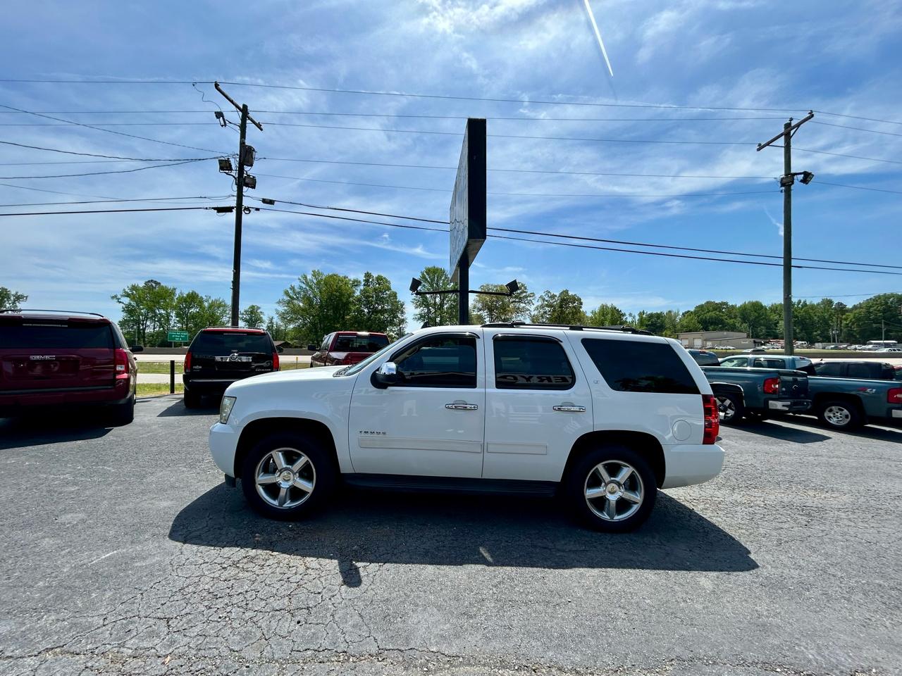 Chevrolet Tahoe  2011
