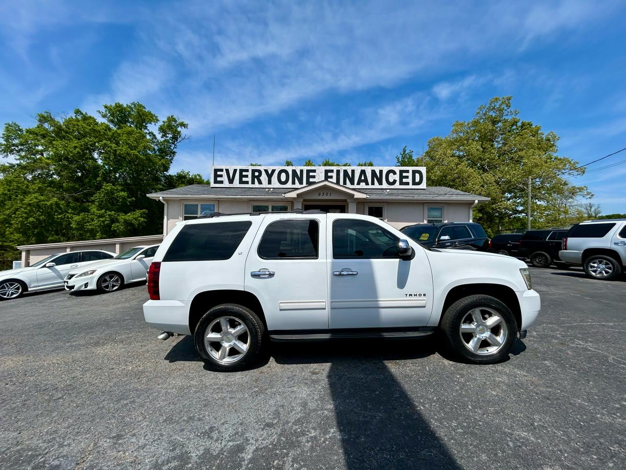 Chevrolet Tahoe  2011