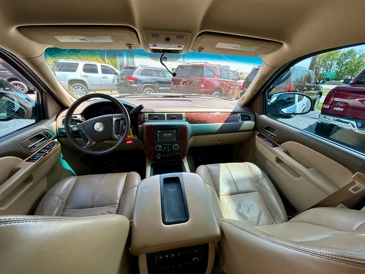 Chevrolet Tahoe  2011