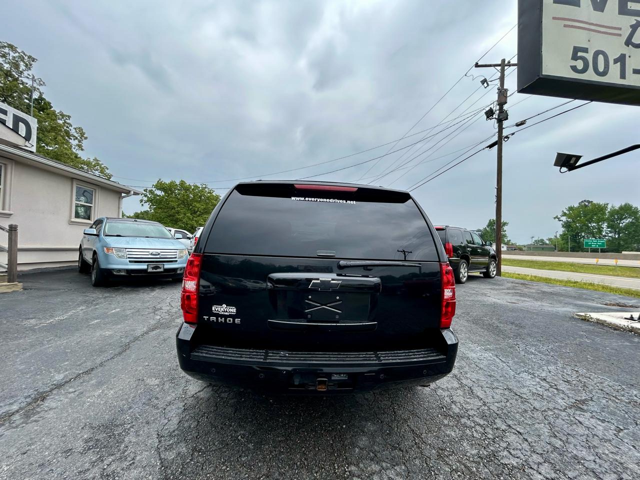 Chevrolet Tahoe  2013