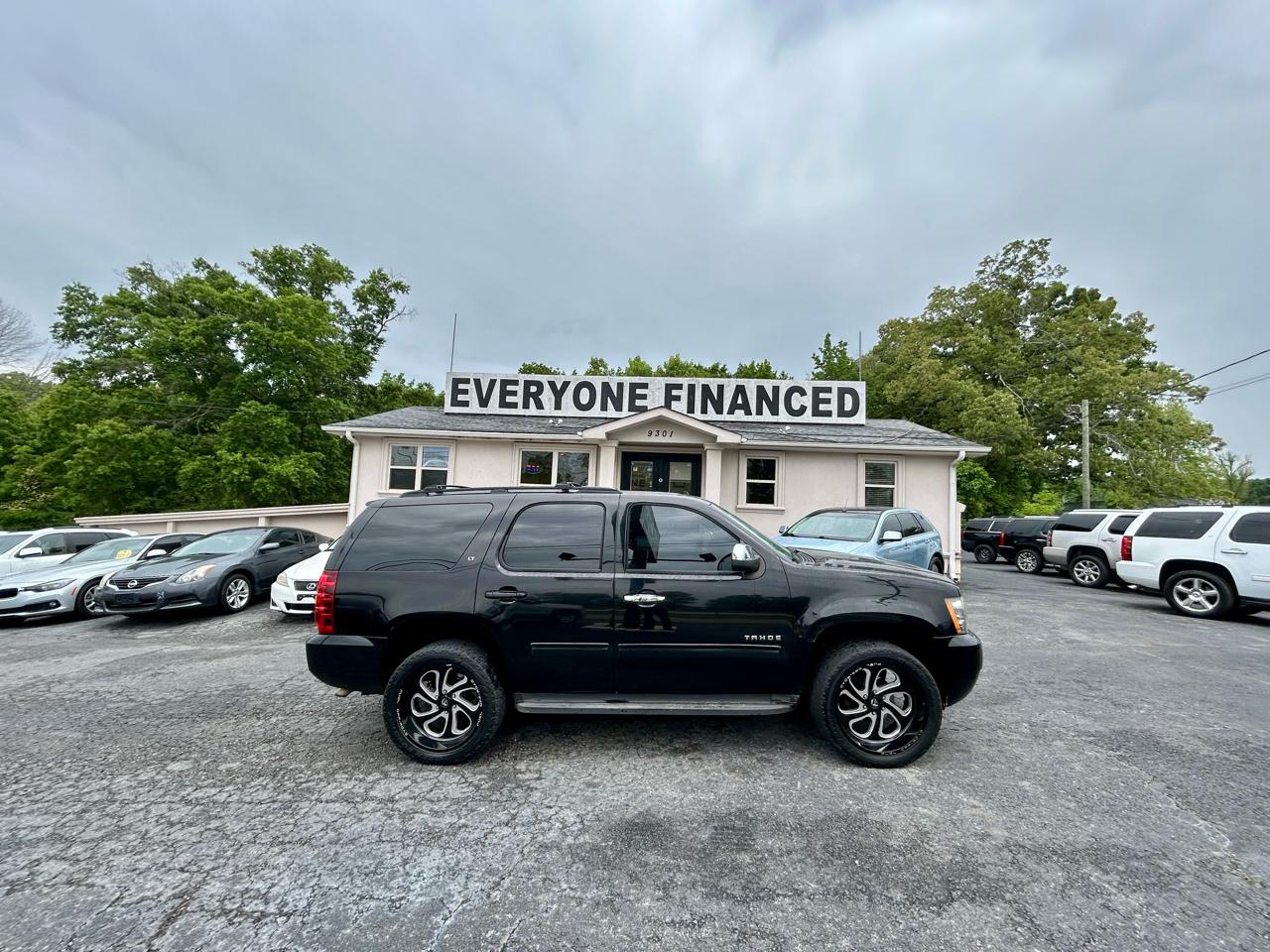 Chevrolet Tahoe  2013