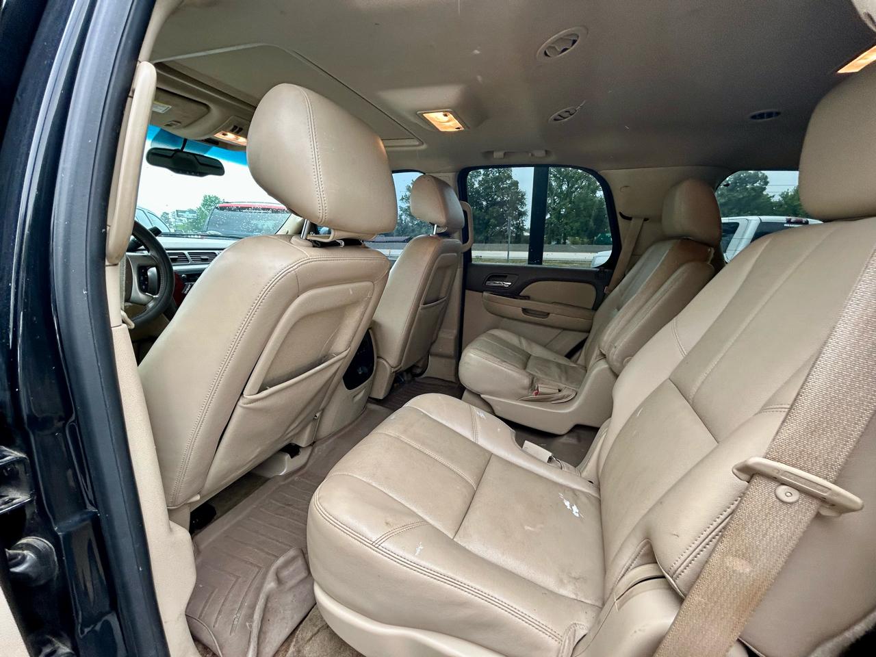 Chevrolet Tahoe  2013