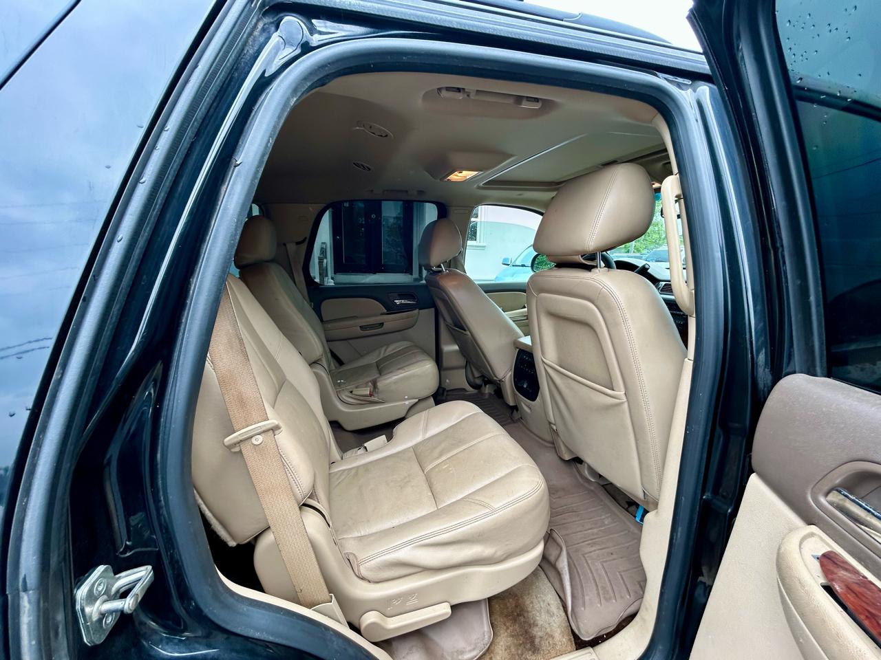 Chevrolet Tahoe  2013