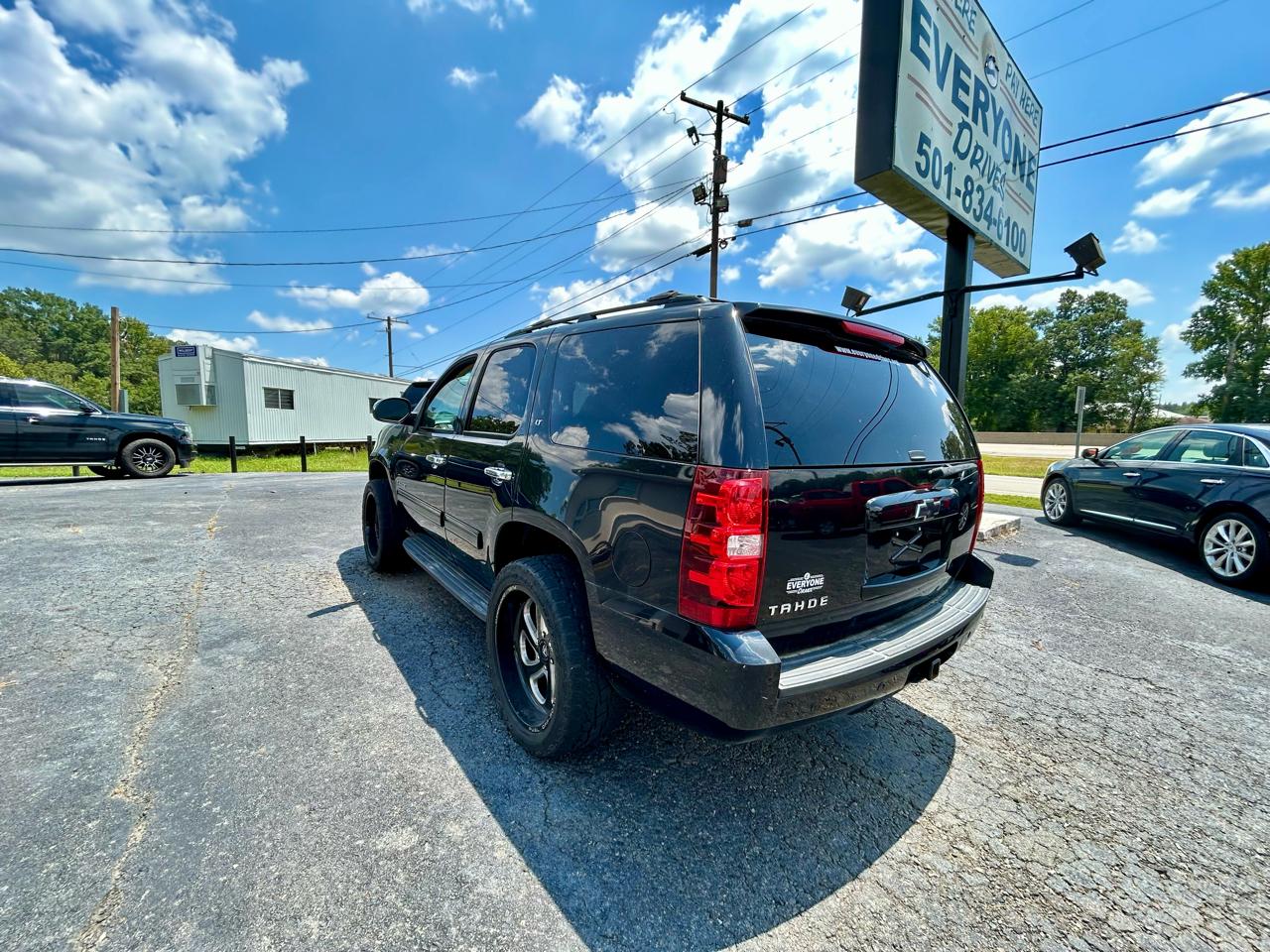 Chevrolet Tahoe  2013