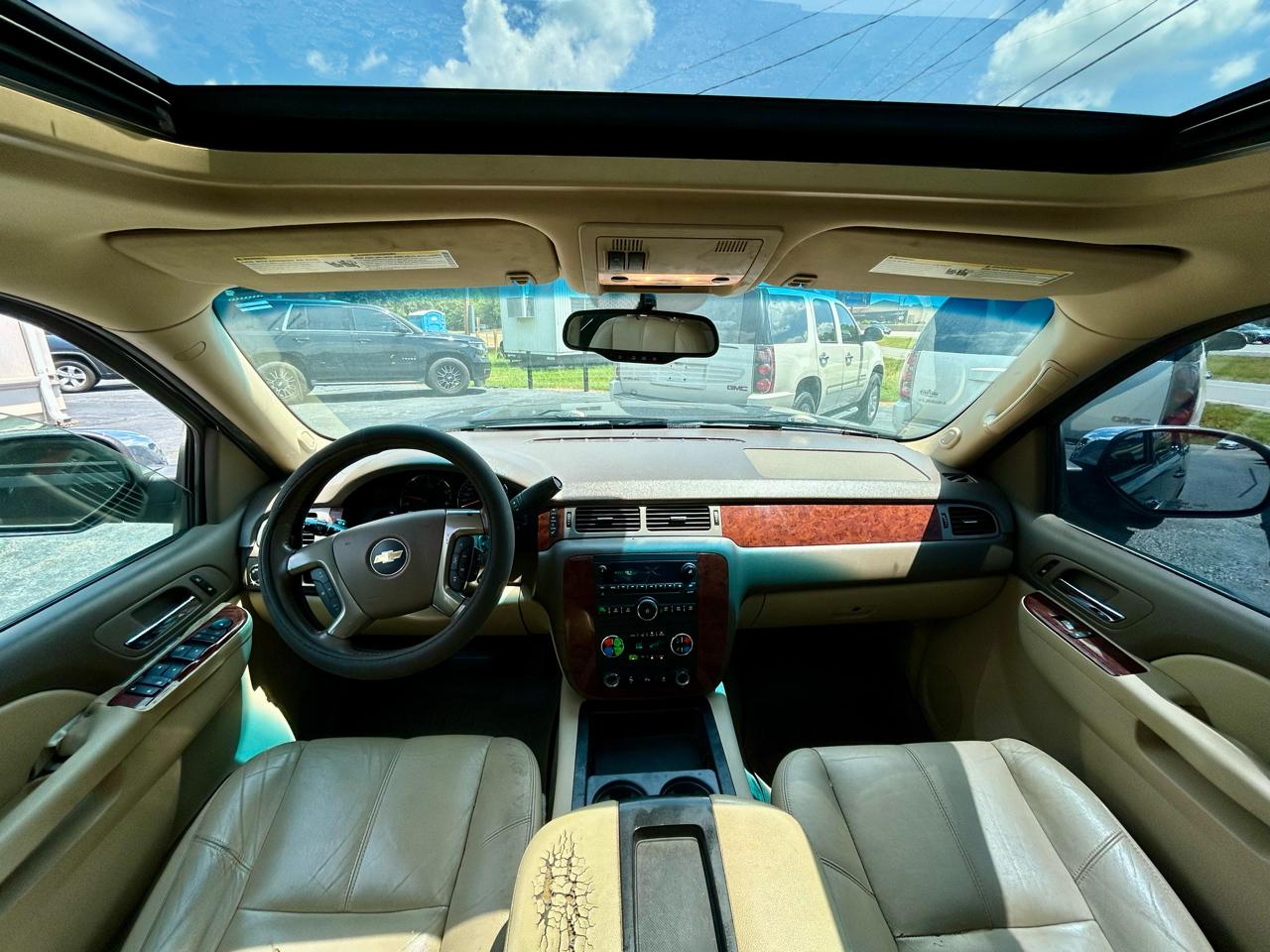 Chevrolet Tahoe  2013