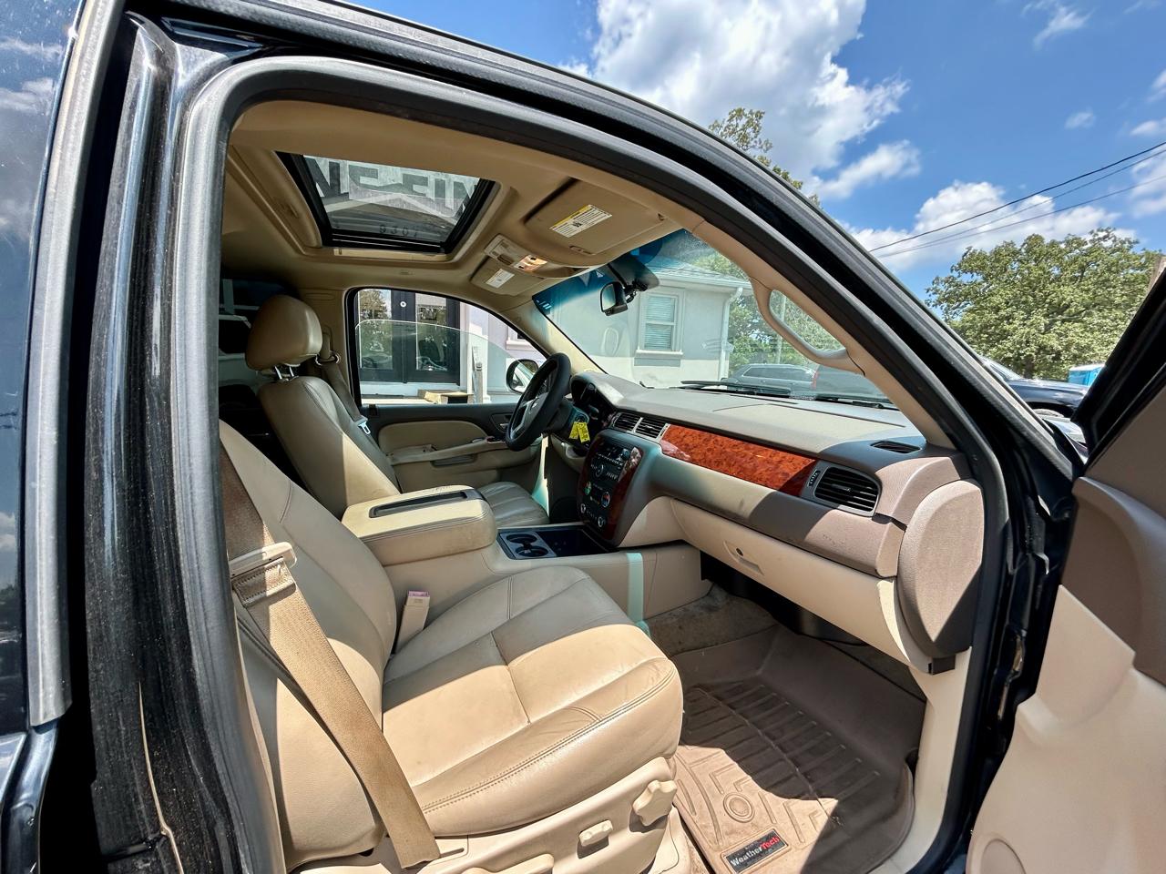 Chevrolet Tahoe  2013