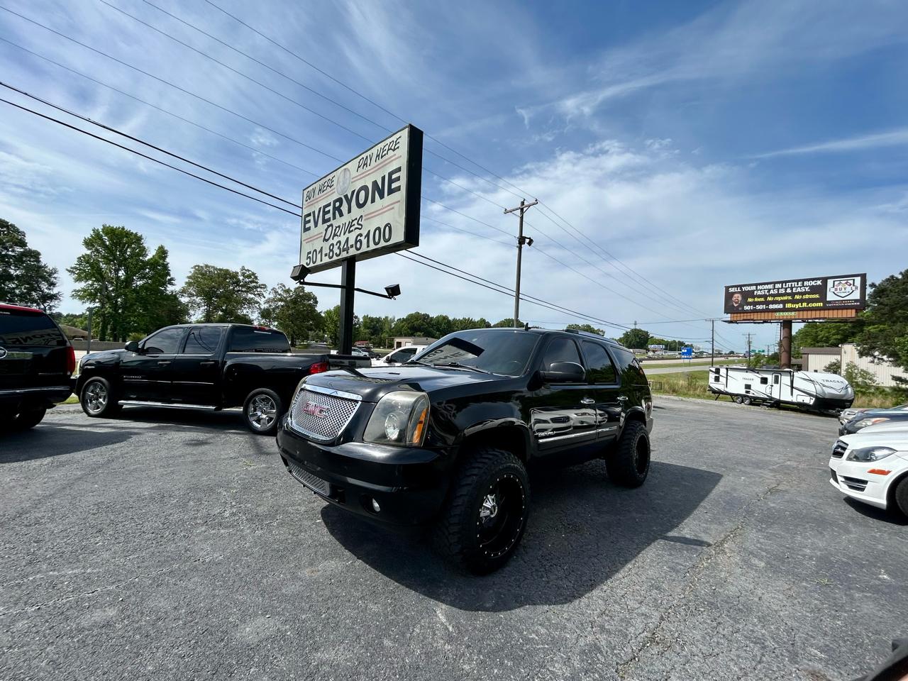 GMC Yukon Denali  2011
