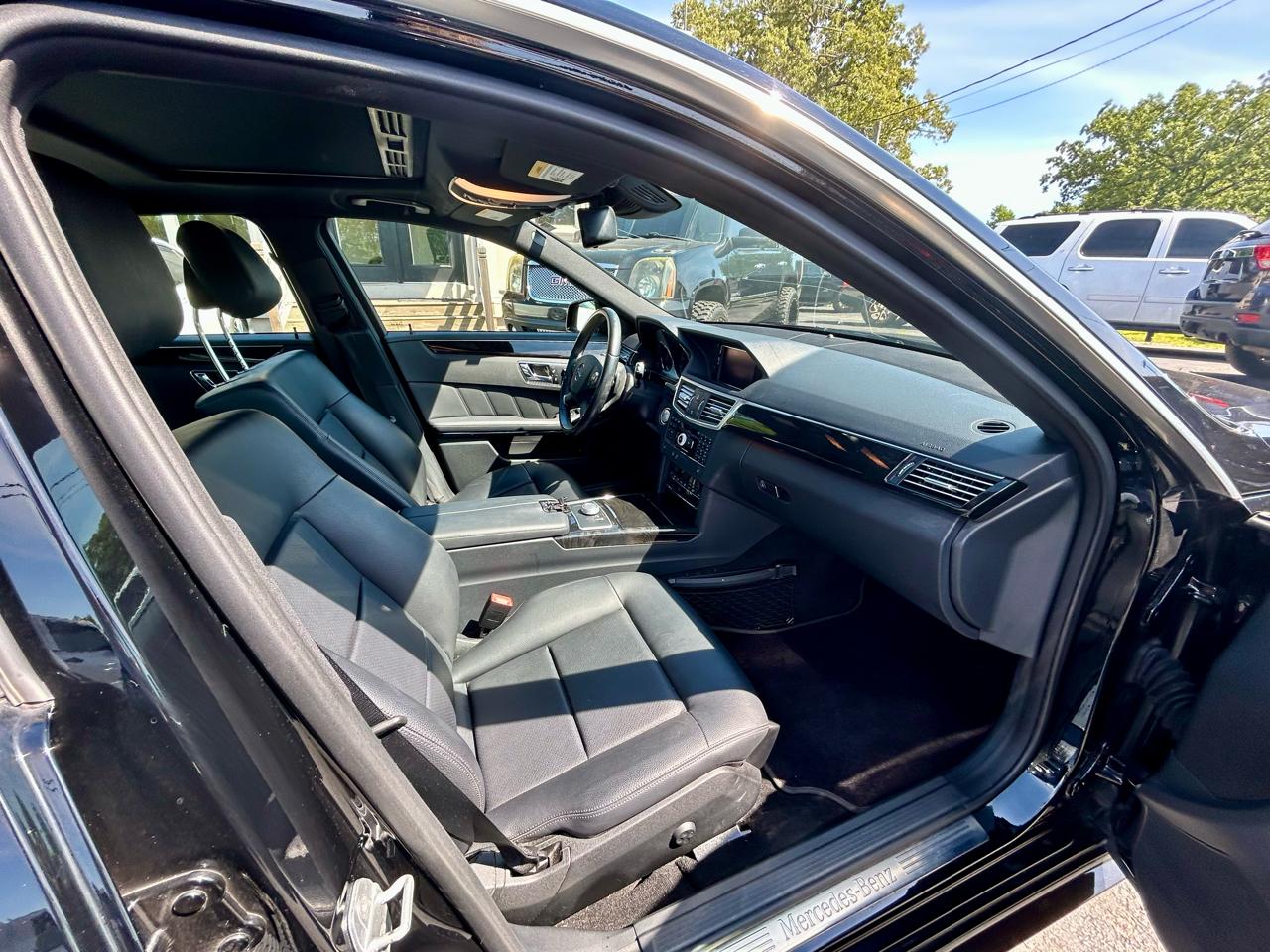 Mercedes-Benz E-Class  2010
