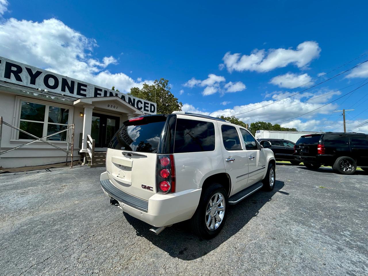 GMC Yukon Denali  2014