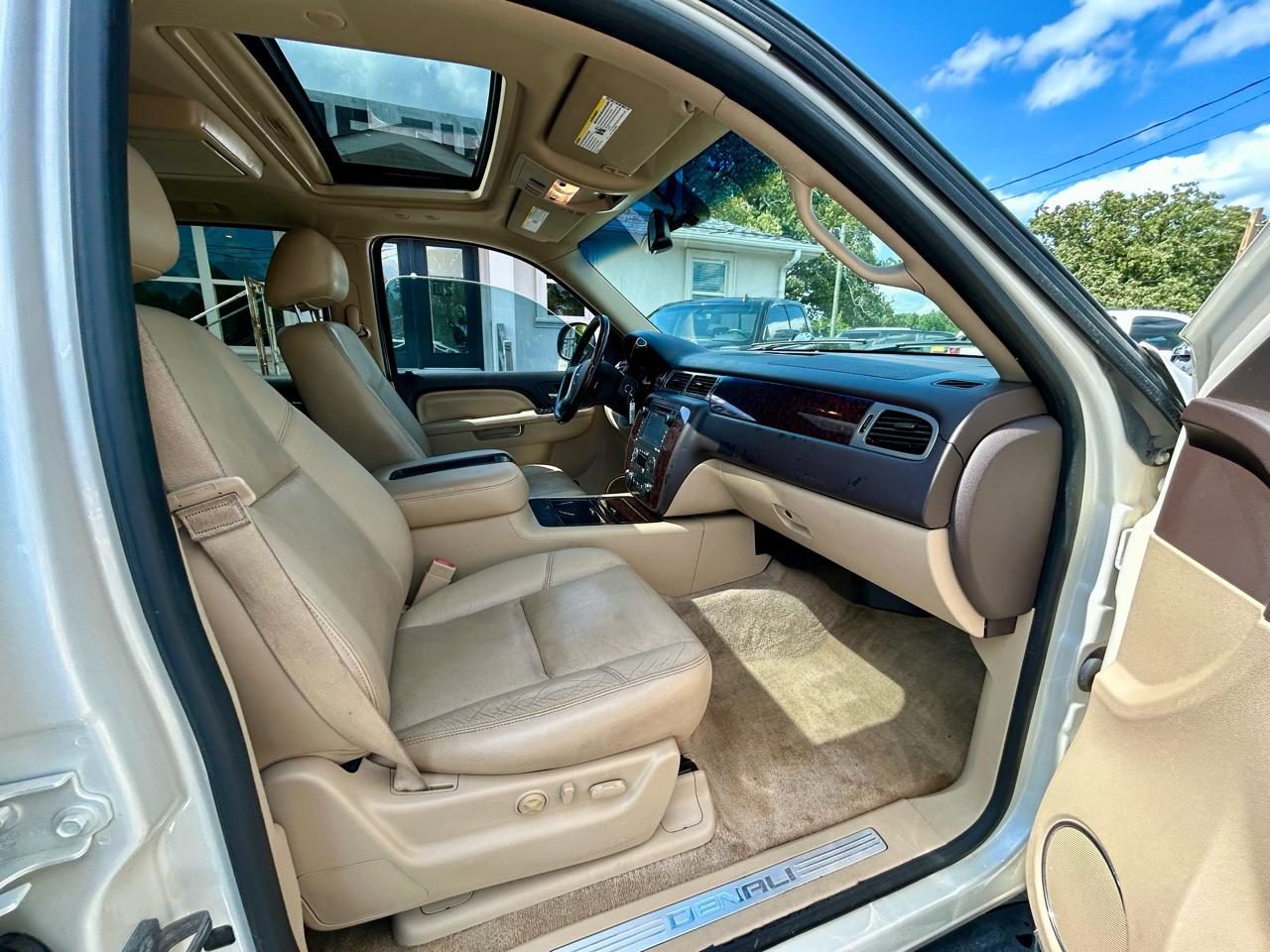 GMC Yukon Denali  2014