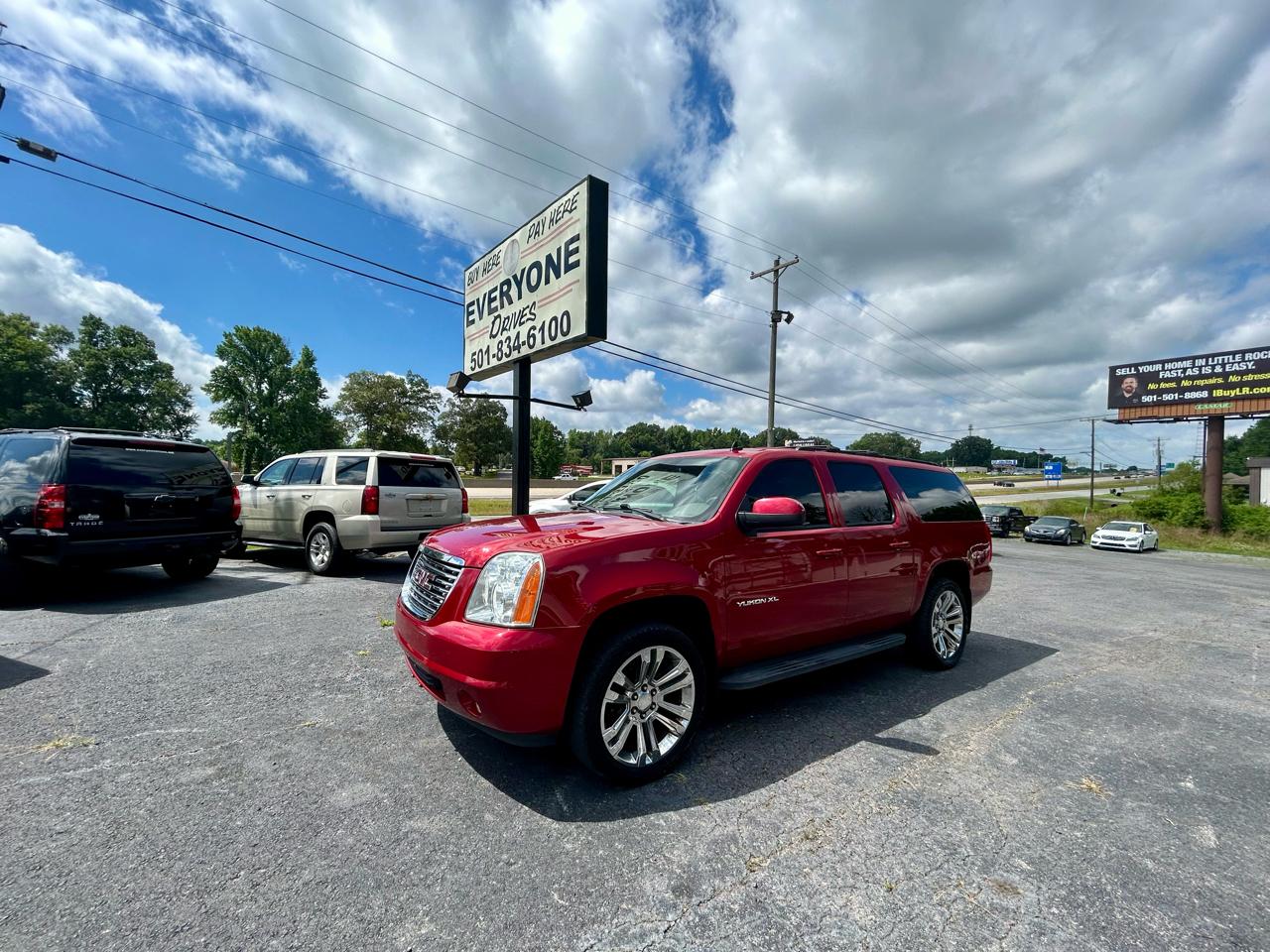 GMC Yukon XL 1500 SLE 2013