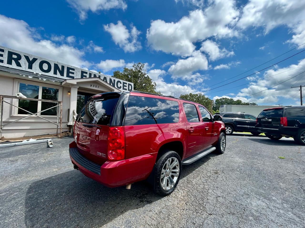 GMC Yukon XL 1500 SLE 2013