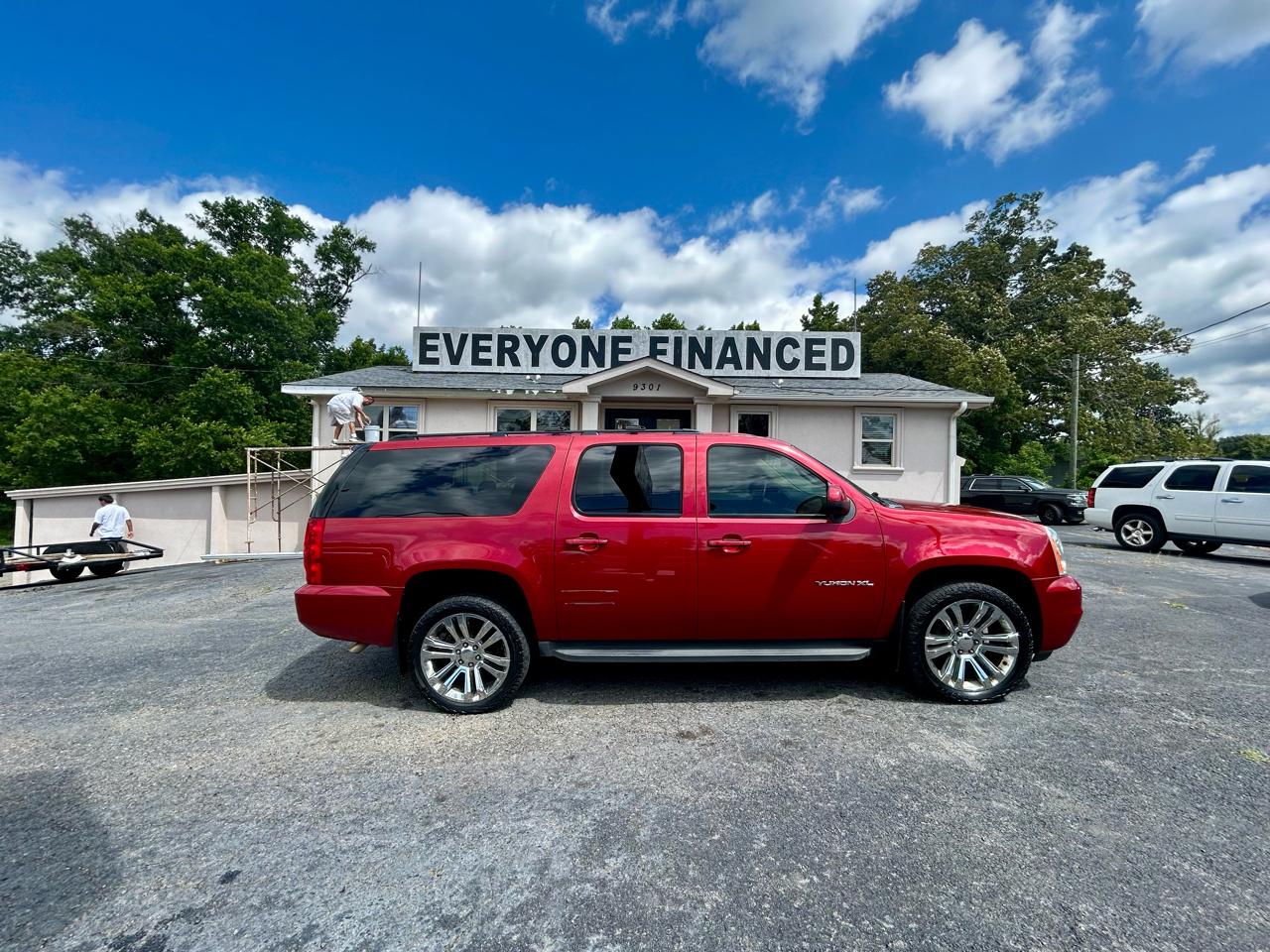 GMC Yukon XL 1500 SLE 2013
