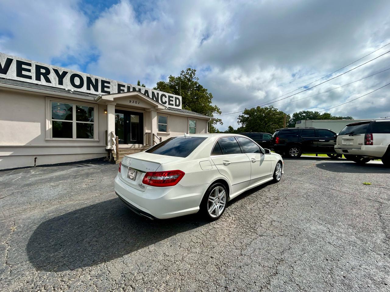 Mercedes-Benz E-Class E350 4MATIC 2011