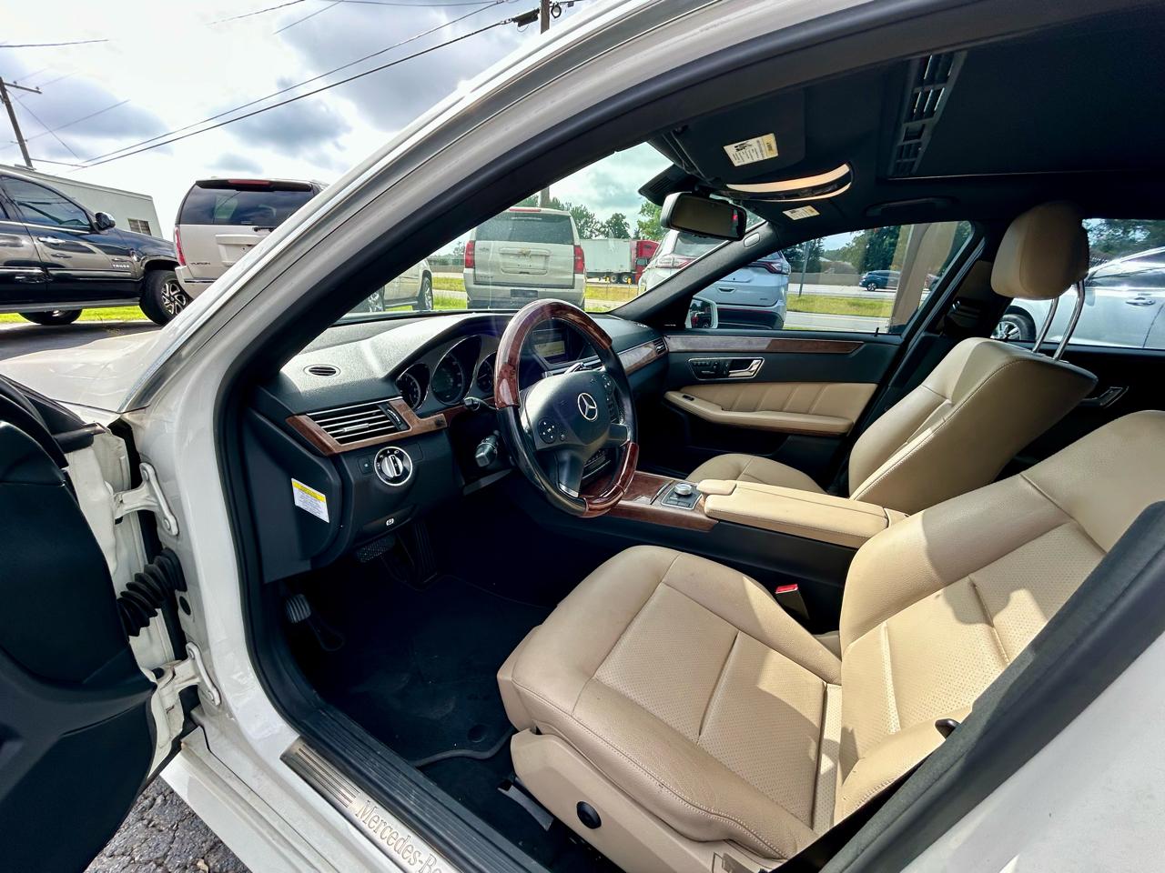 Mercedes-Benz E-Class E350 4MATIC 2011