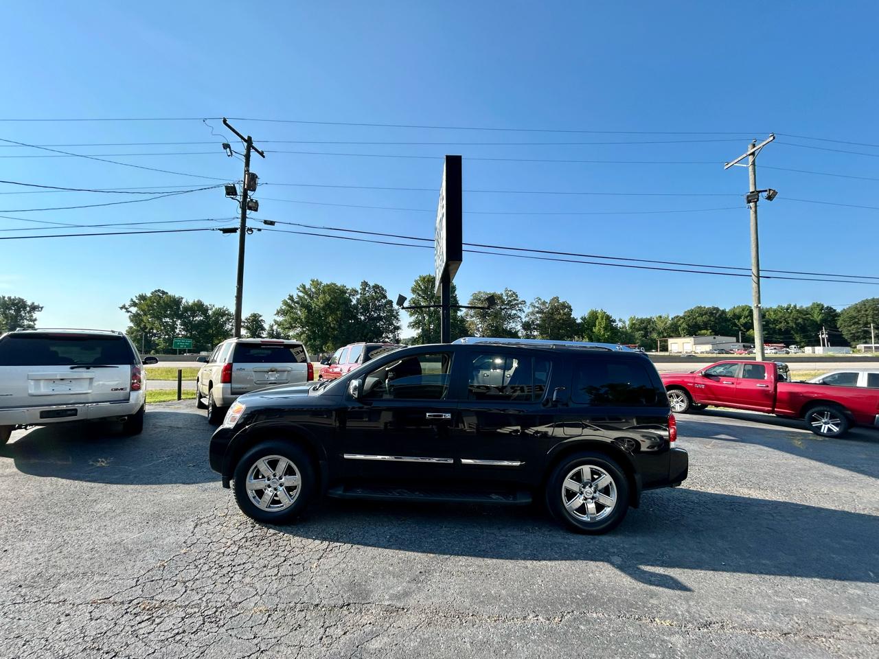Nissan Armada  2011