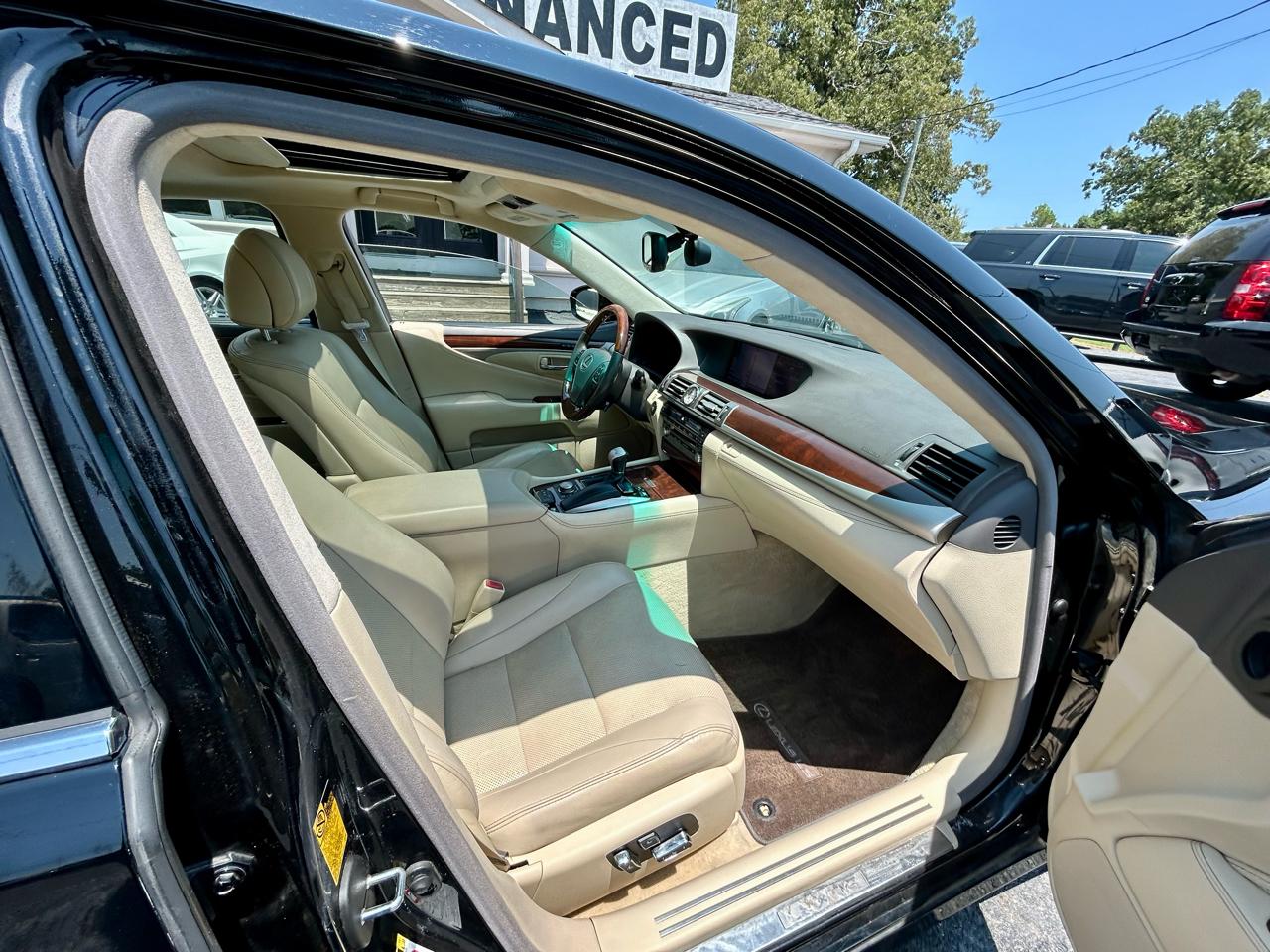 Lexus LS 460  2014