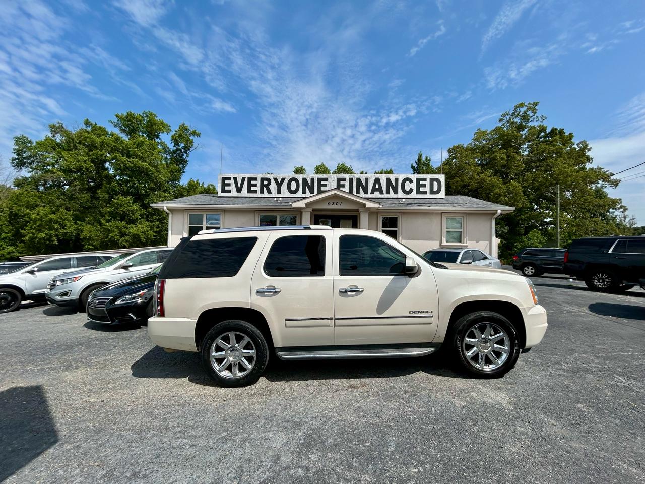 GMC Yukon Denali  2013