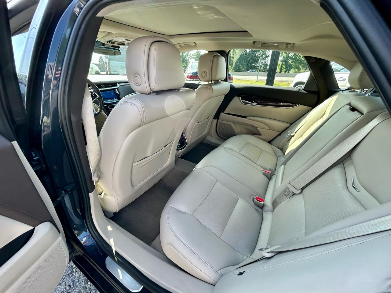 Cadillac XTS  2014