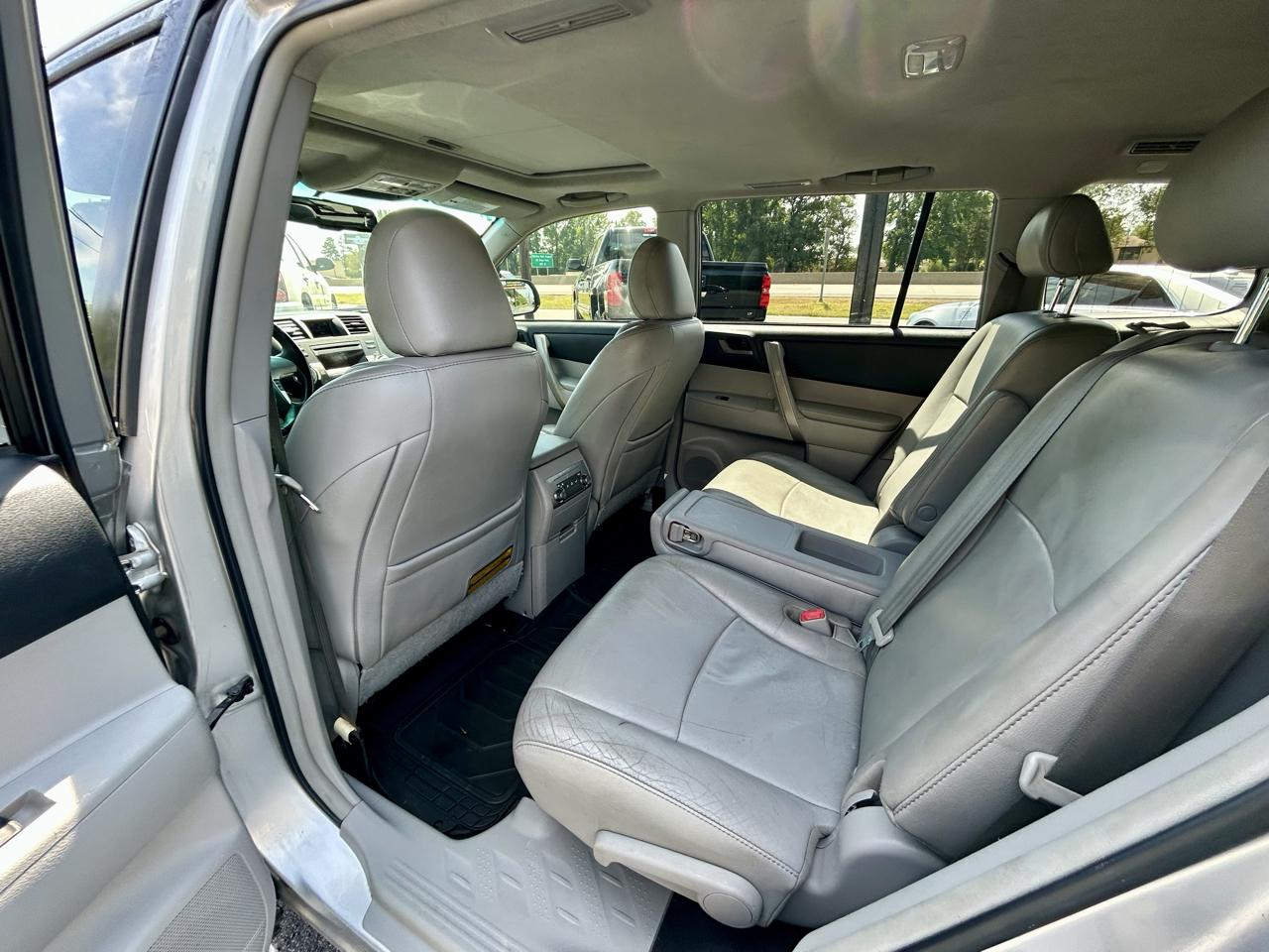 Toyota Highlander  2012