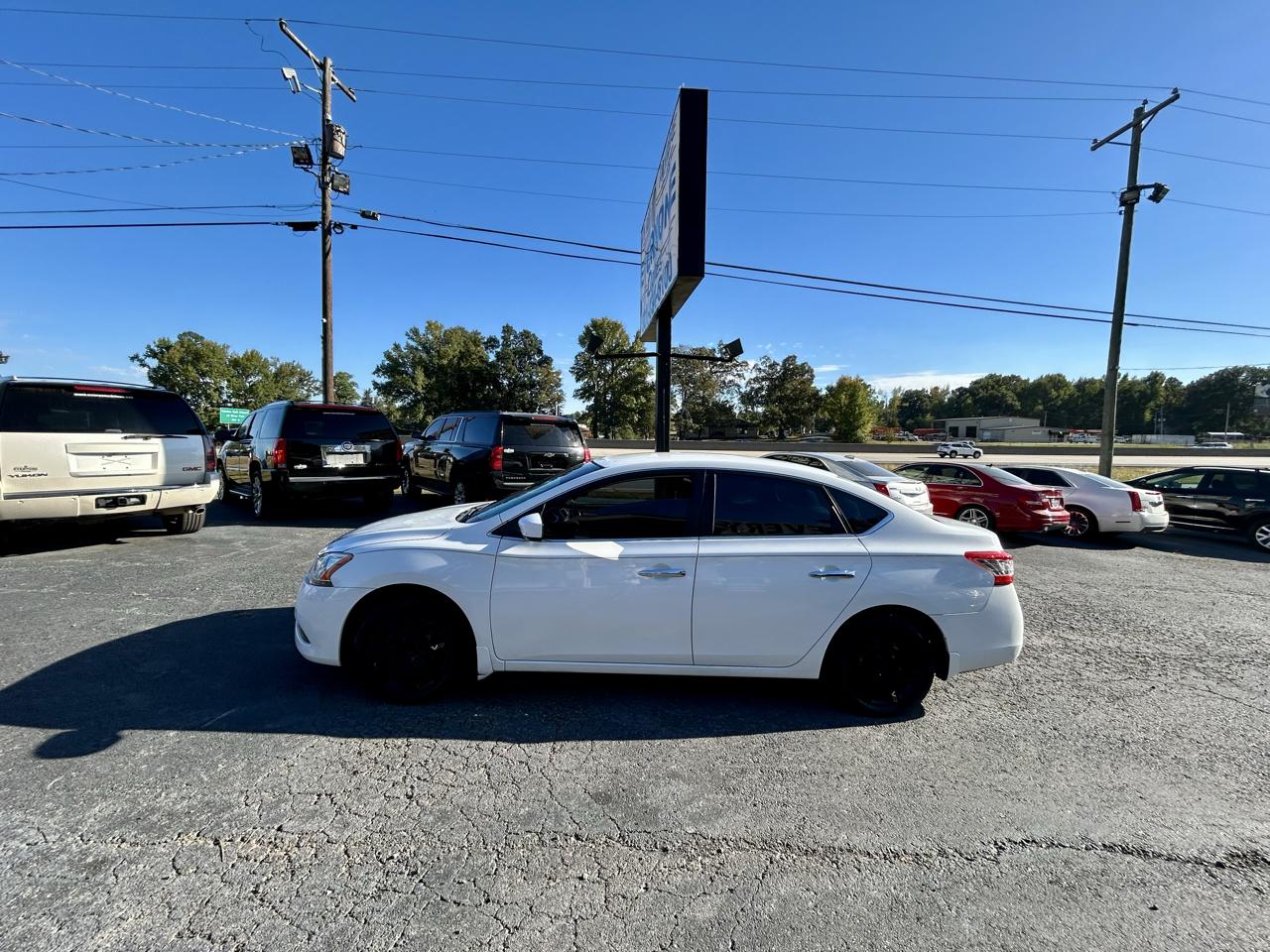 Nissan Sentra S 2015