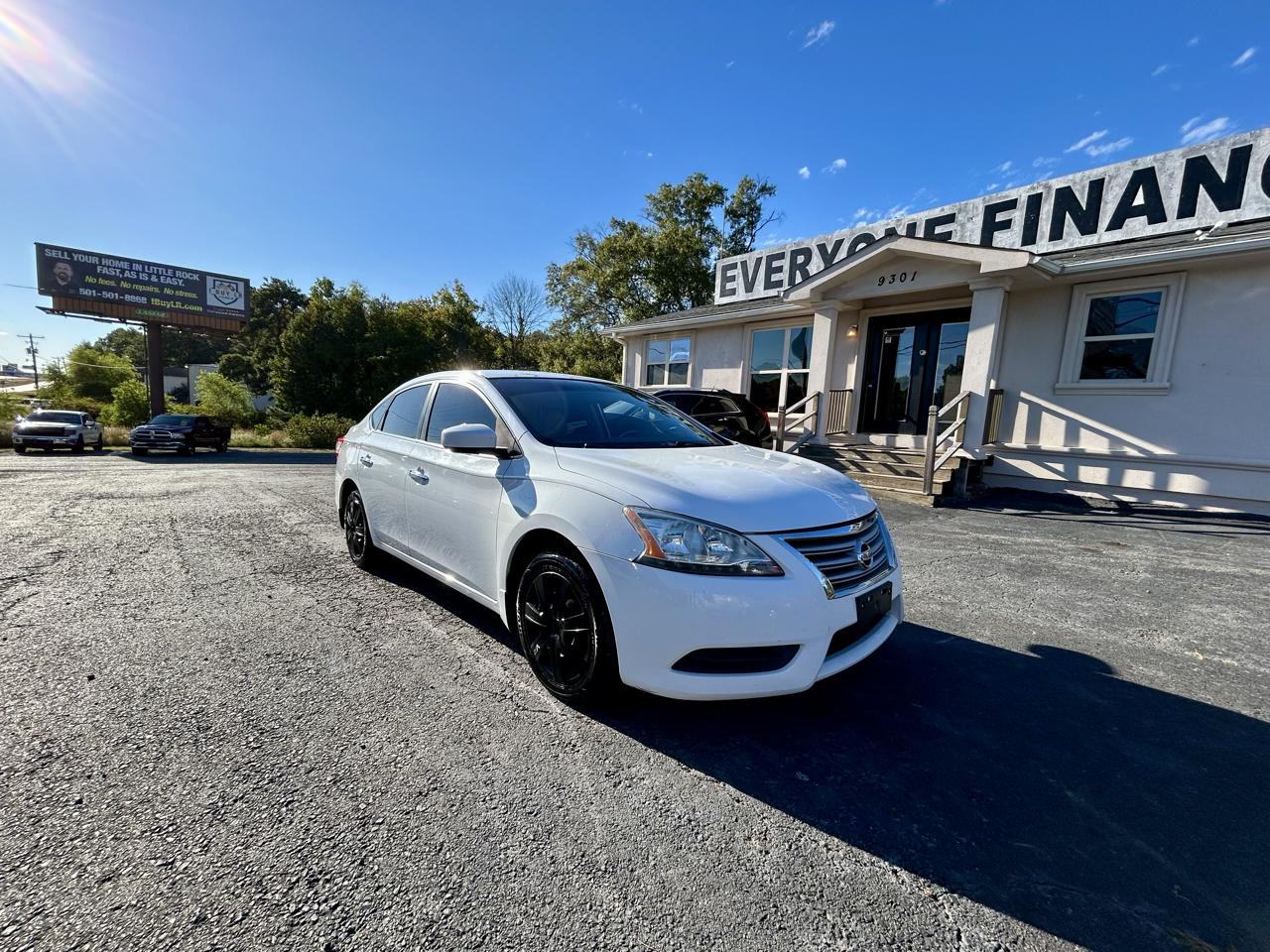 Nissan Sentra S 2015