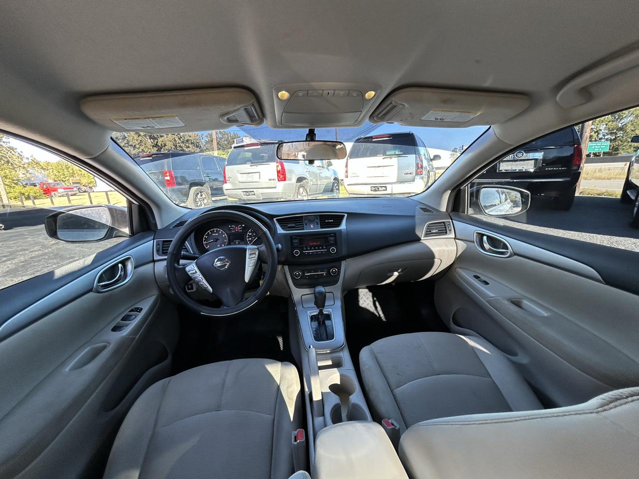 Nissan Sentra S 2015