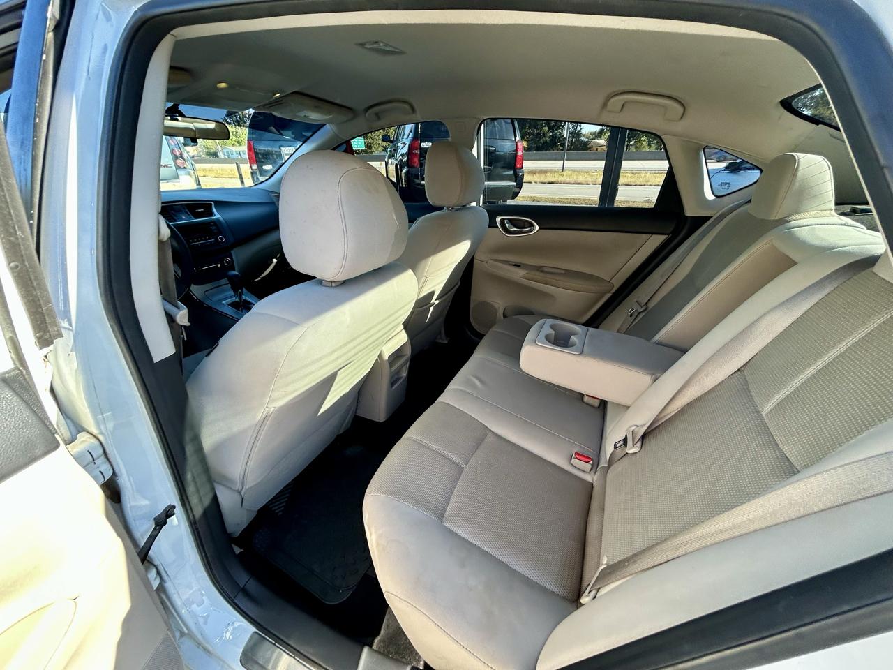 Nissan Sentra S 2015