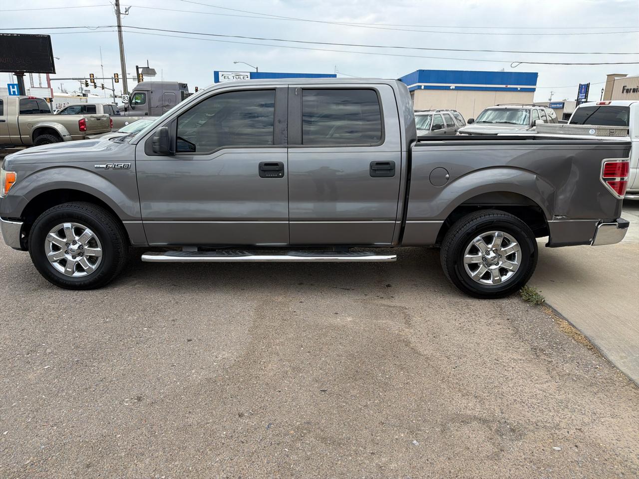 Ford F-150 XL SuperCrew 5.5-ft. Bed 2WD 2014