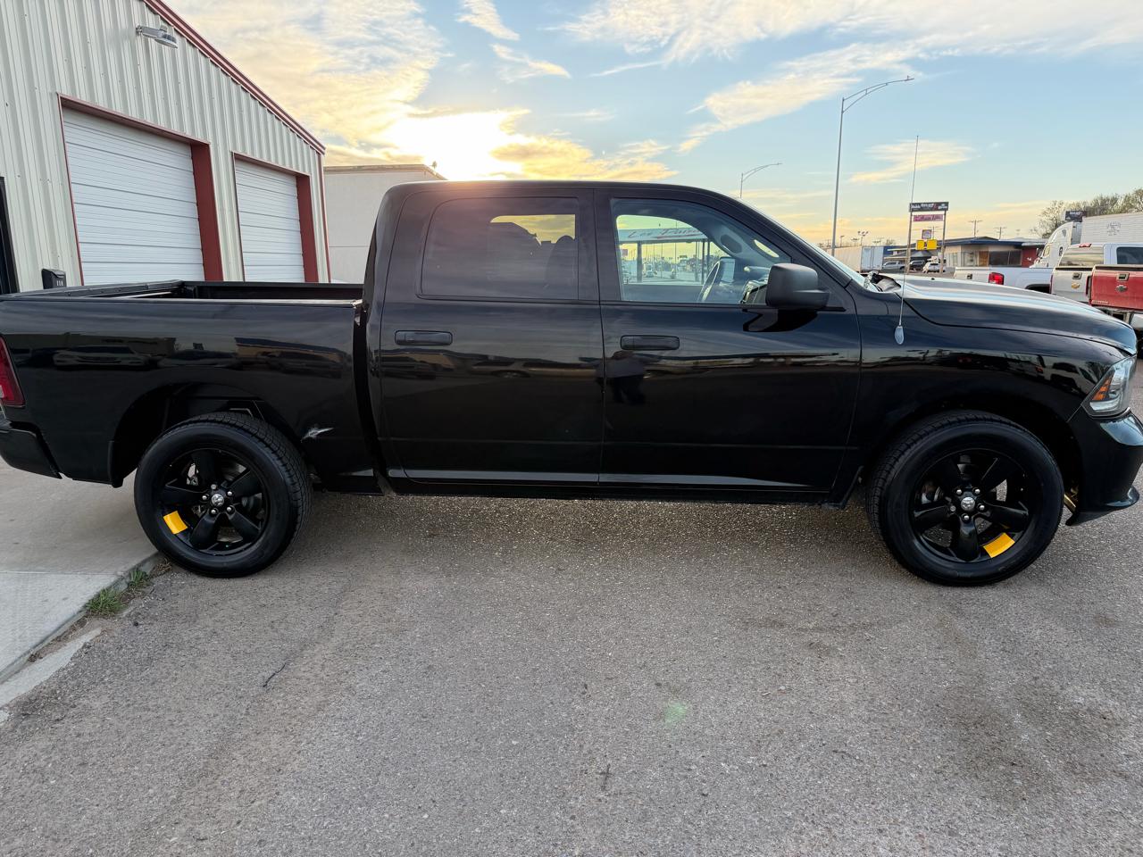 RAM 1500 Tradesman Crew Cab SWB 4WD 2014