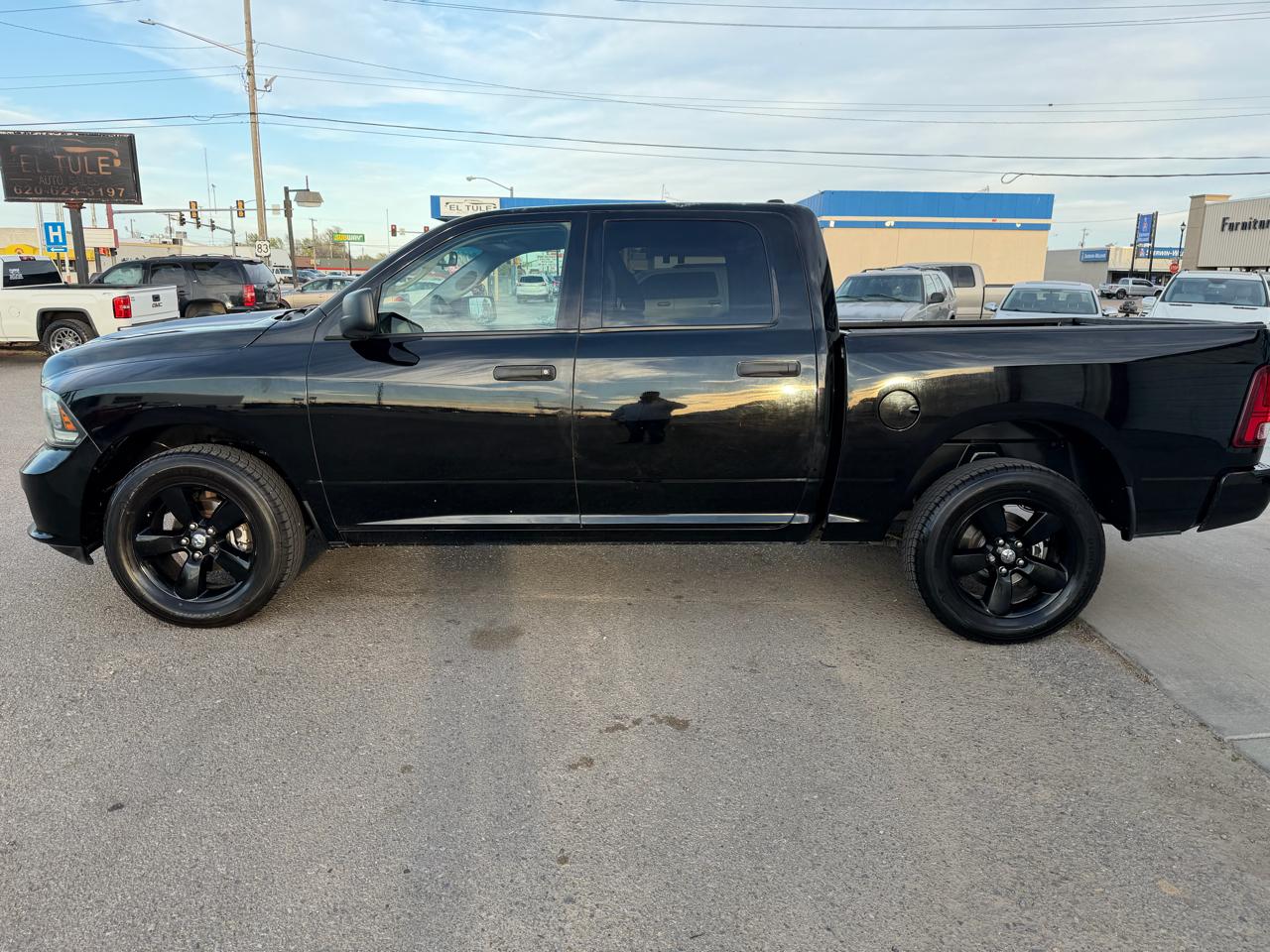 RAM 1500 Tradesman Crew Cab SWB 4WD 2014