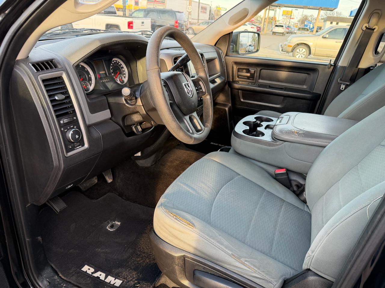 RAM 1500 Tradesman Crew Cab SWB 4WD 2014