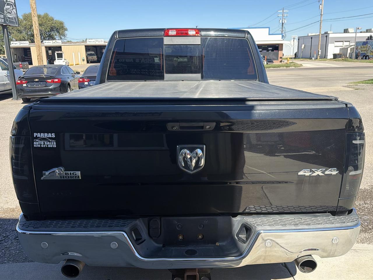 RAM 1500 SLT Crew Cab SWB 4WD 2016