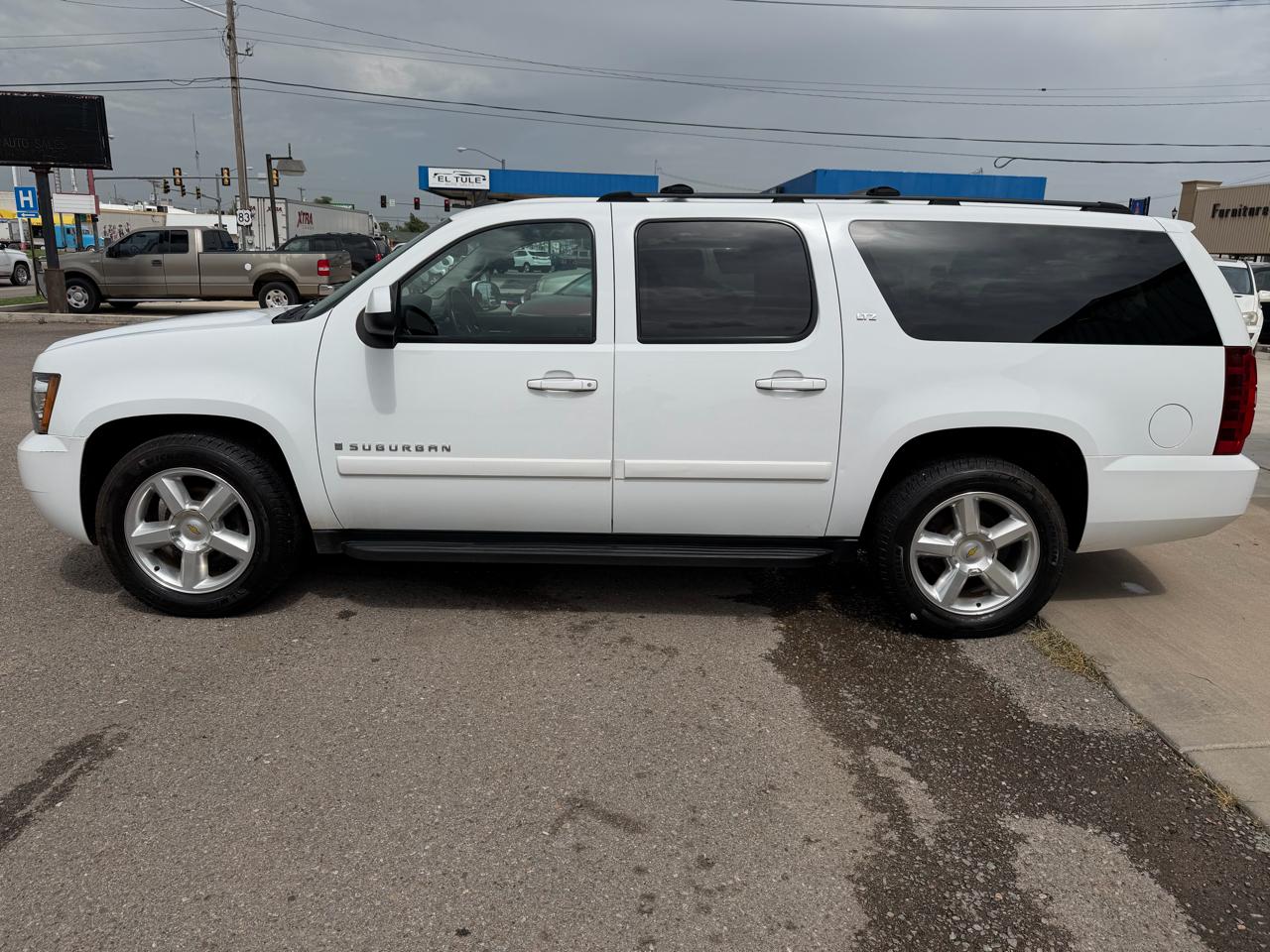 Chevrolet Suburban LS 1500 2WD 2007