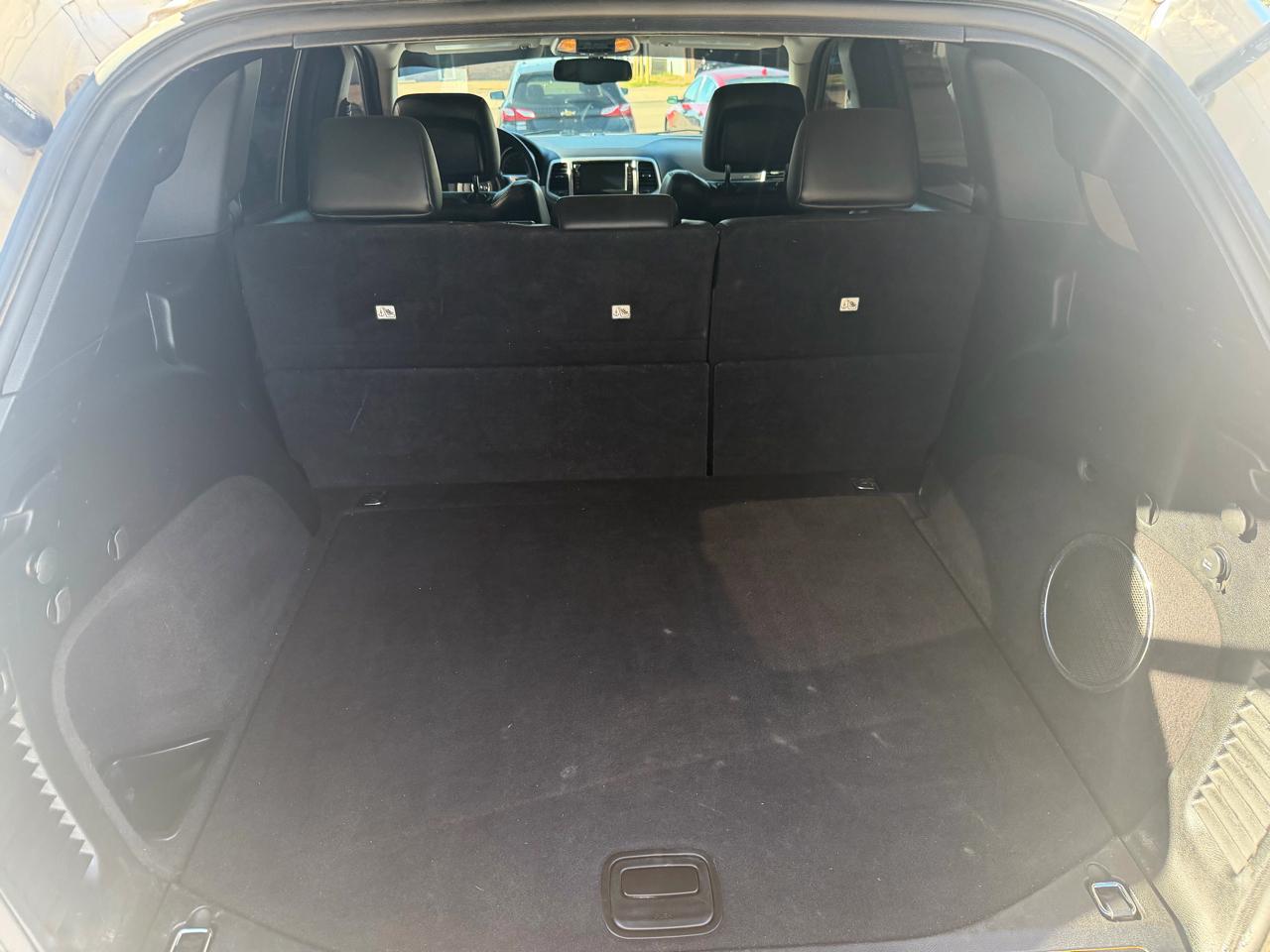 Jeep Grand Cherokee Laredo 4WD 2013
